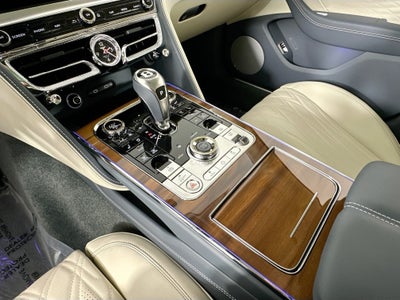 2026 Bentley Flying Spur Azure