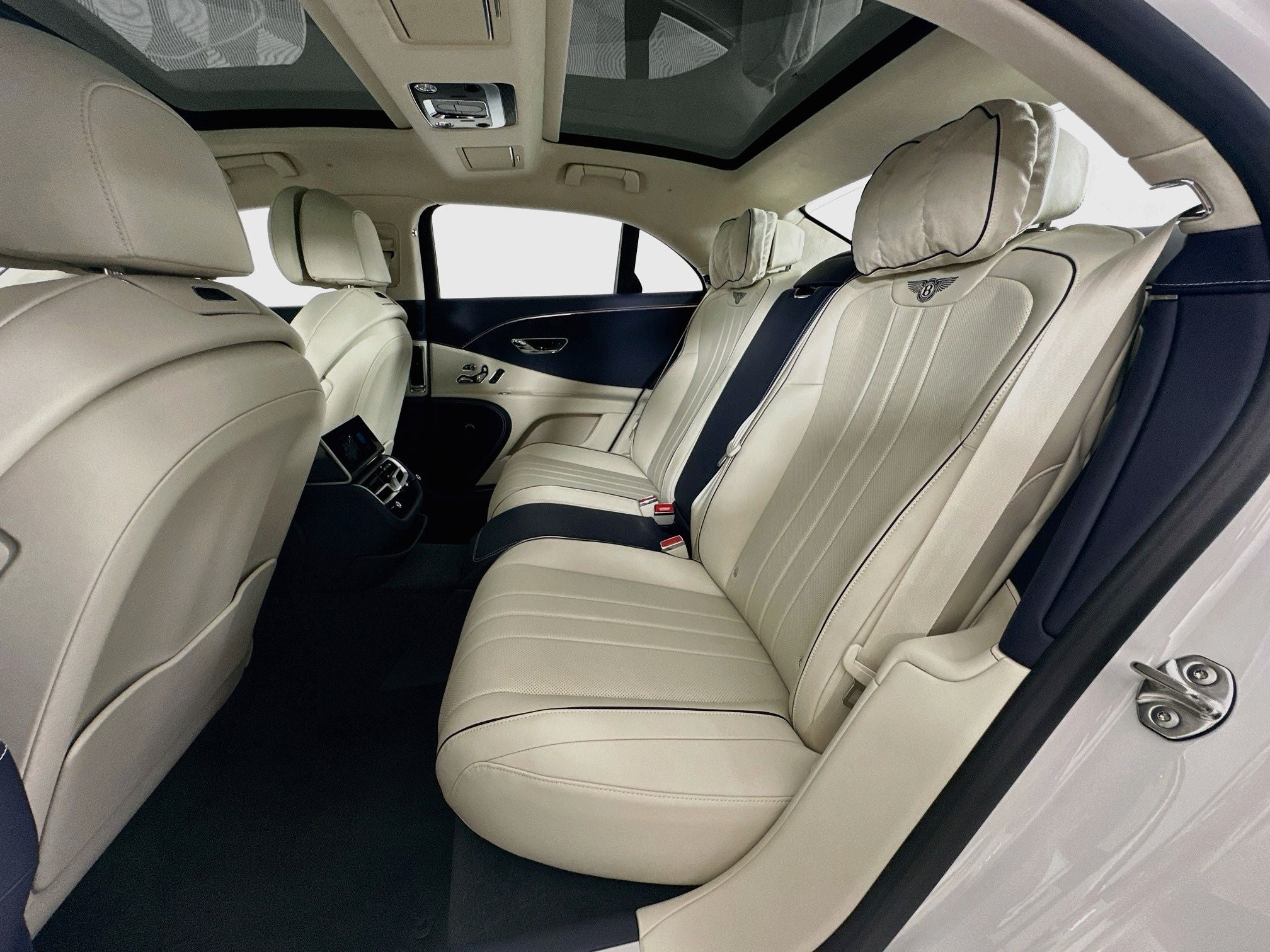2026 Bentley Flying Spur V8