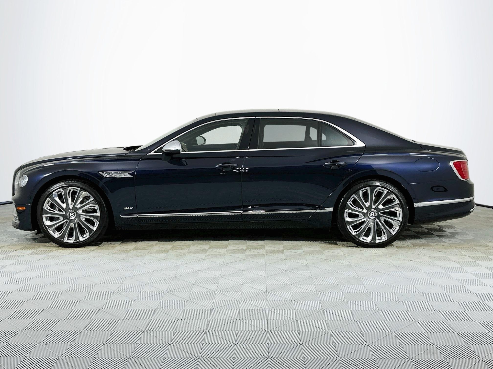 2022 Bentley Flying Spur Hybrid Mulliner