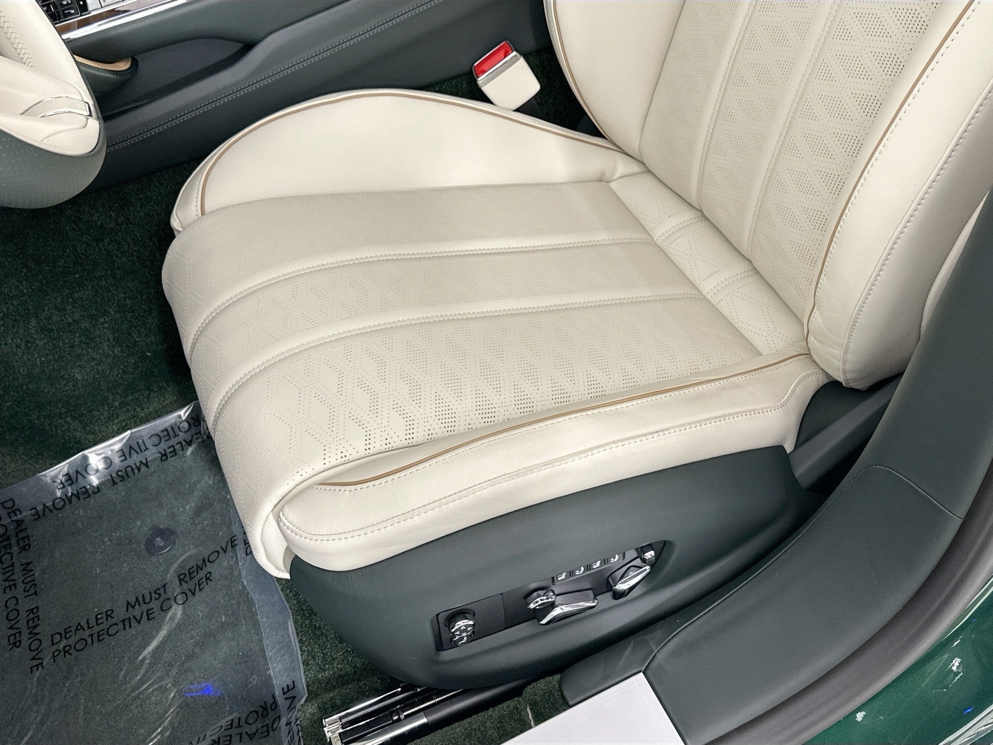 2026 Bentley Flying Spur Mulliner