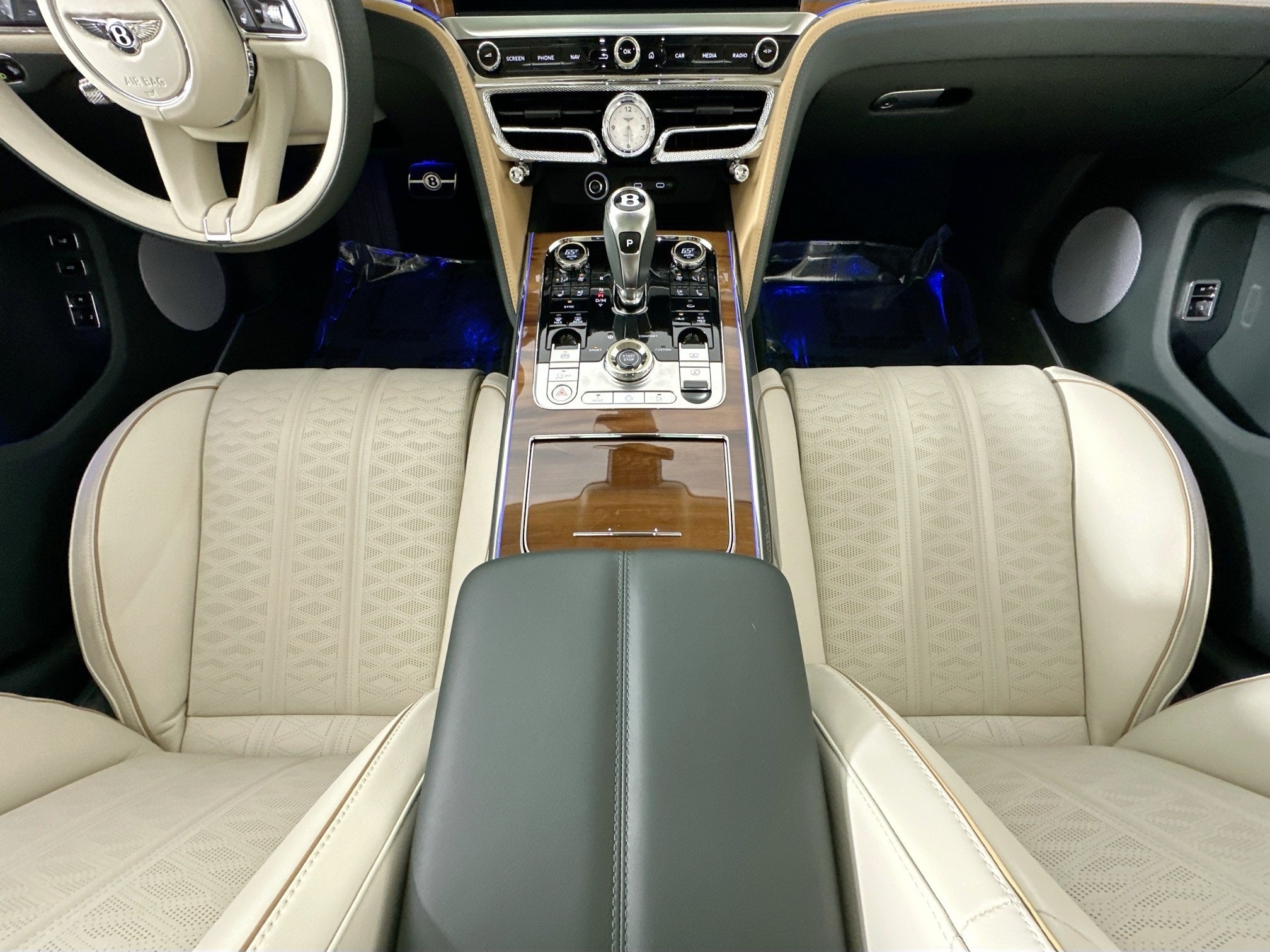 2026 Bentley Flying Spur Mulliner