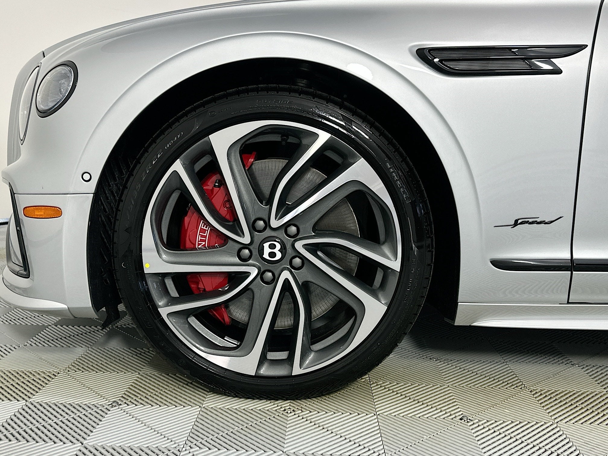 2025 Bentley Flying Spur Speed