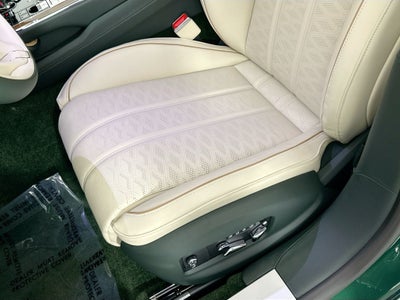 2026 Bentley Flying Spur Mulliner