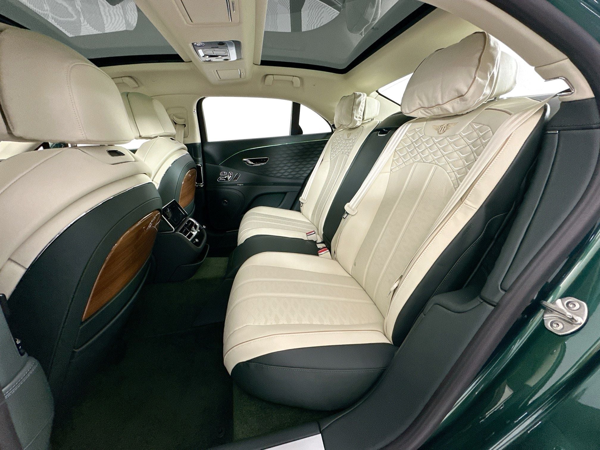 2026 Bentley Flying Spur Mulliner