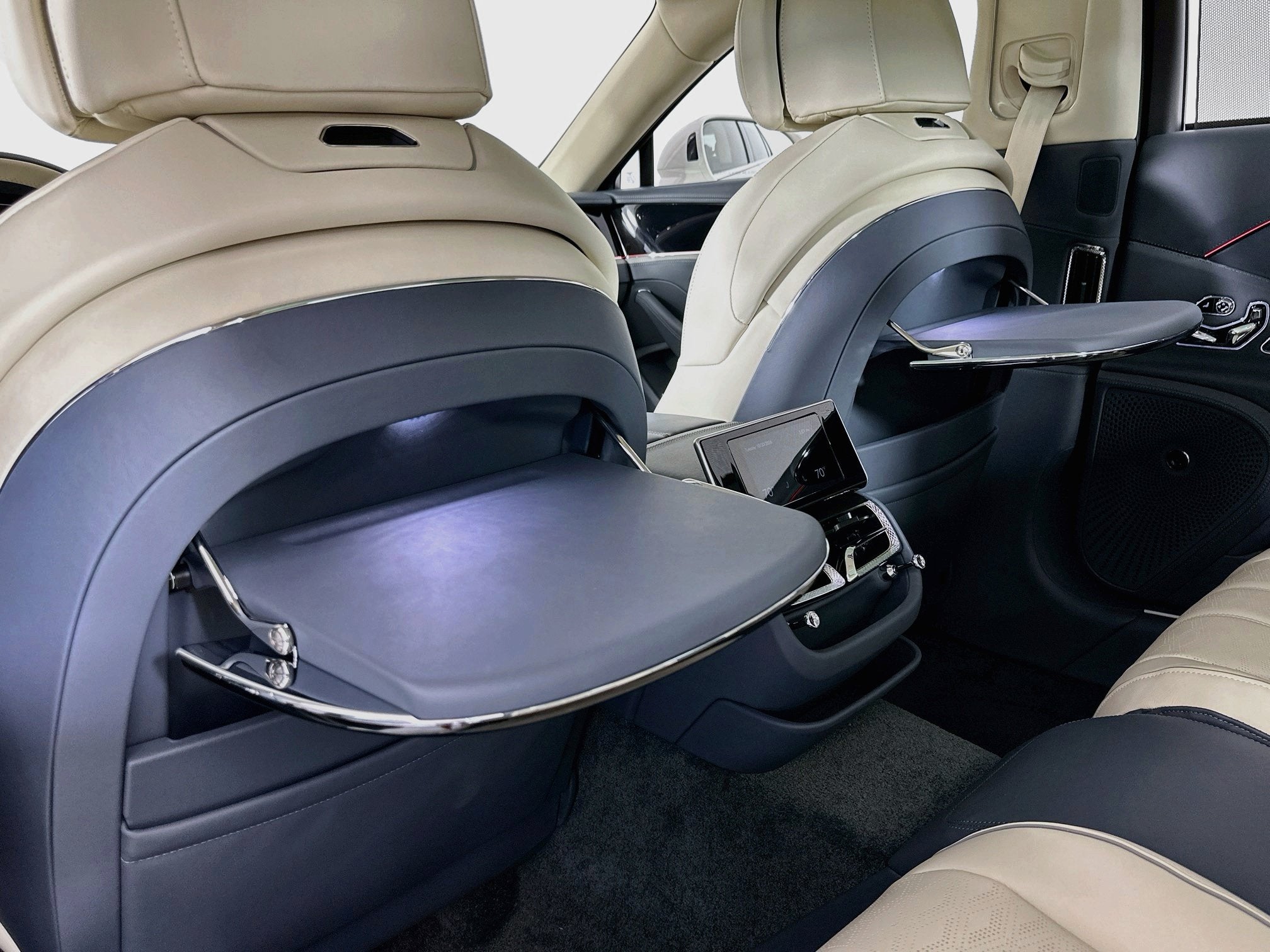 2027 Bentley Flying Spur Mulliner