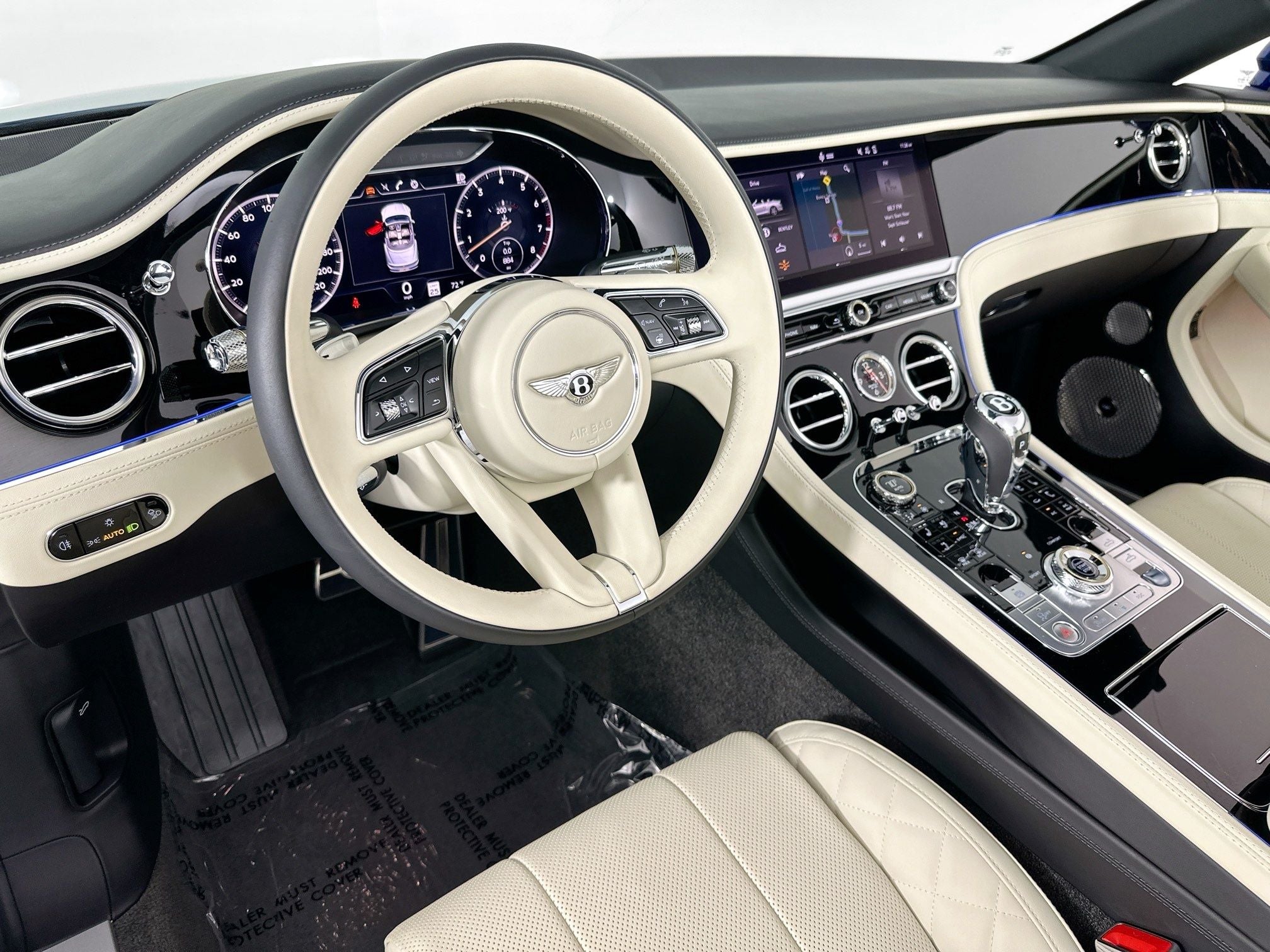 2022 Bentley Continental GTC V8 M.D.S.