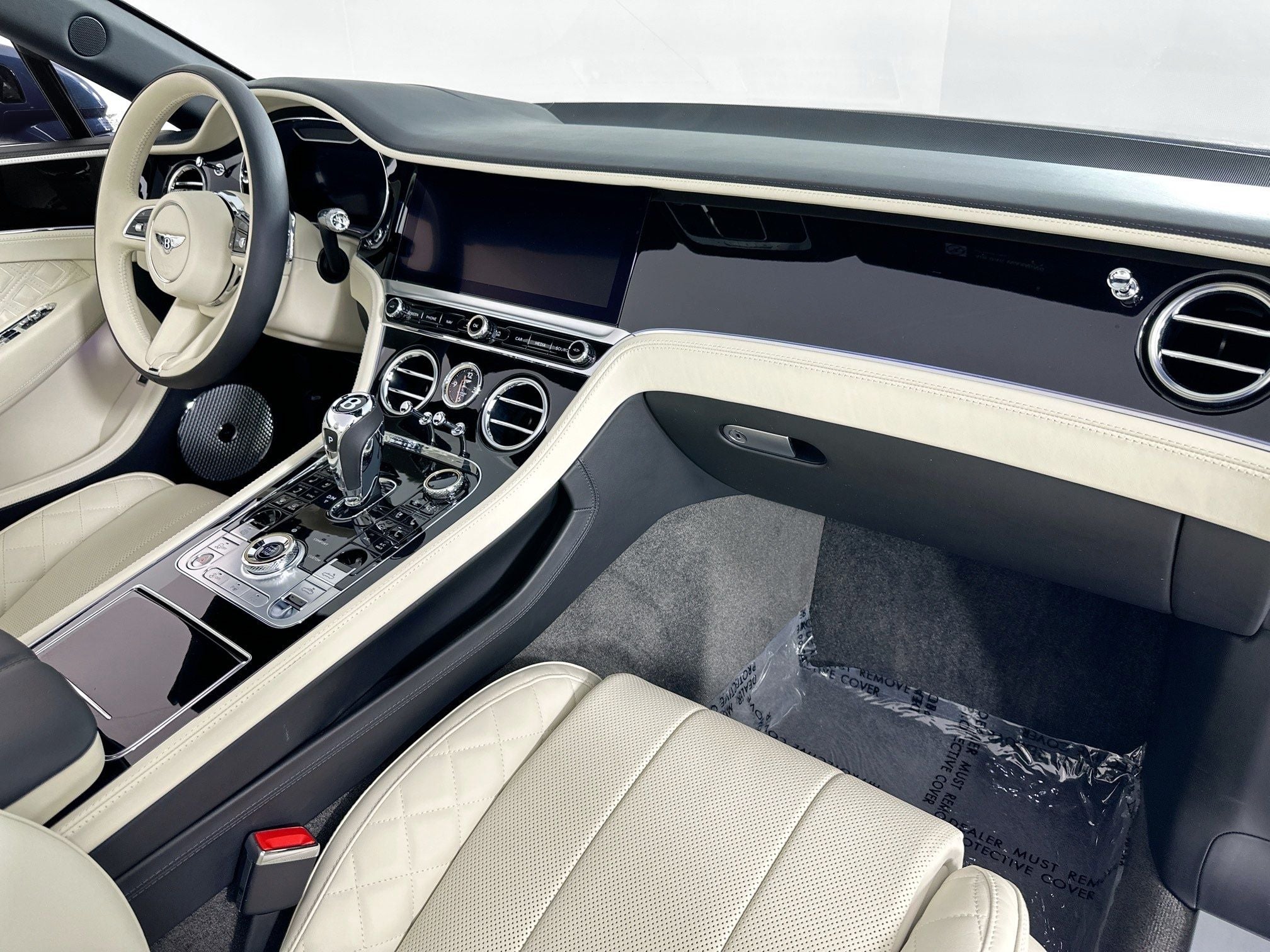 2022 Bentley Continental GTC V8 M.D.S.