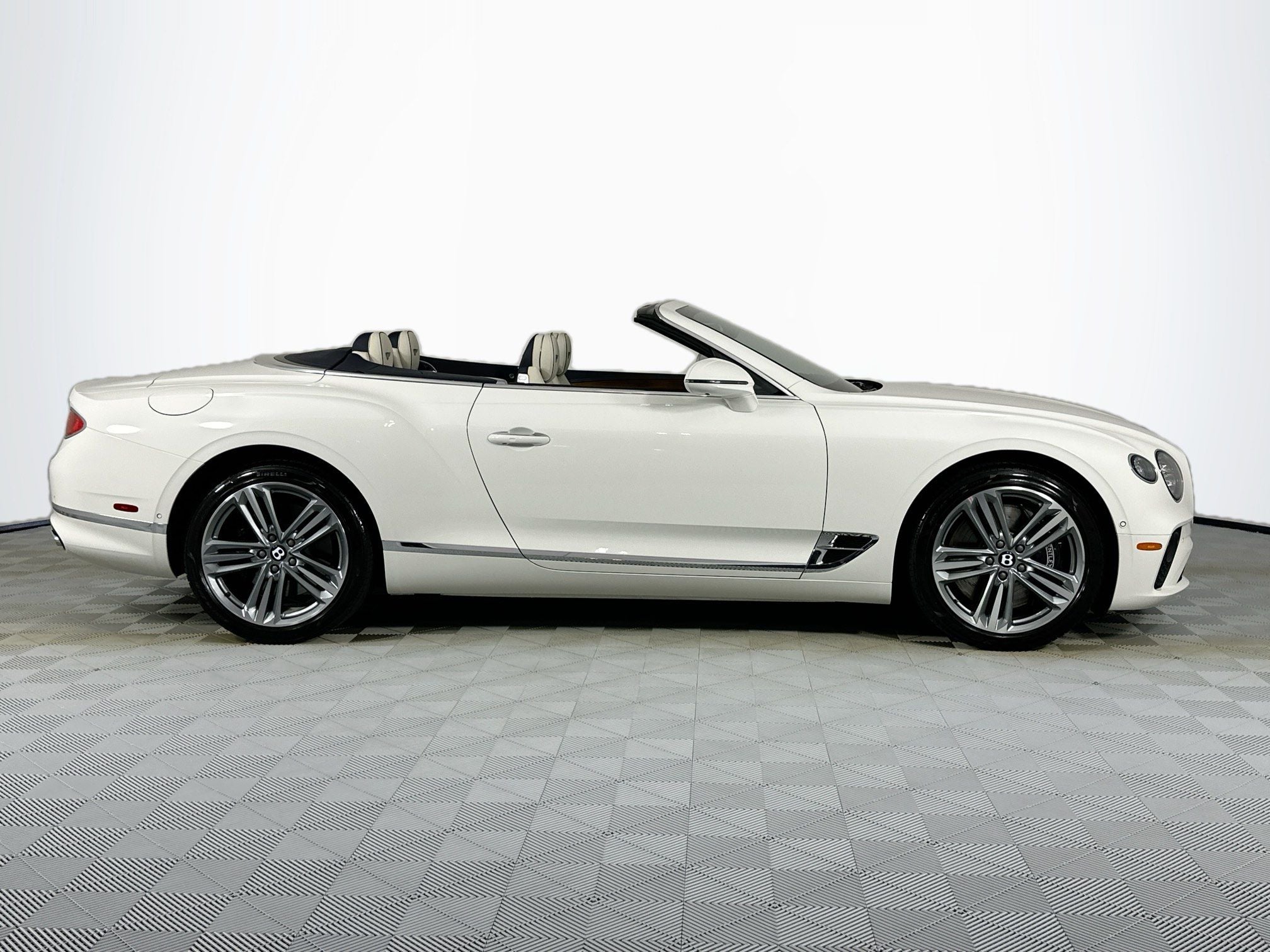 2023 Bentley Continental GTC V8