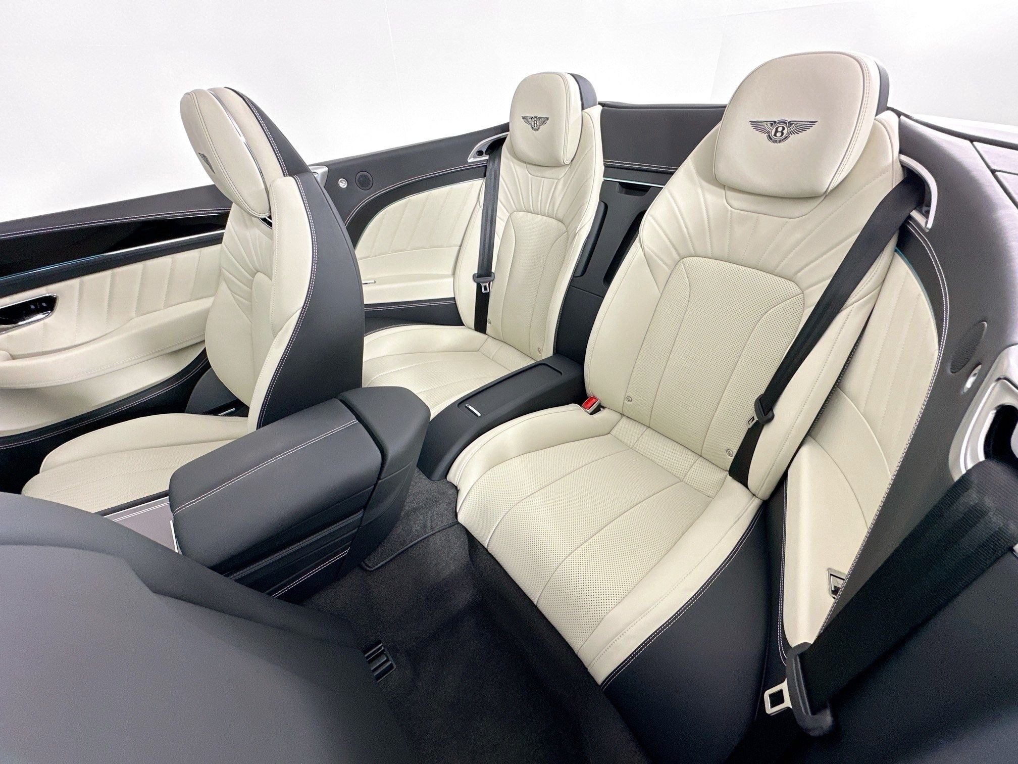 2024 Bentley Continental GTC V8 Edition 8