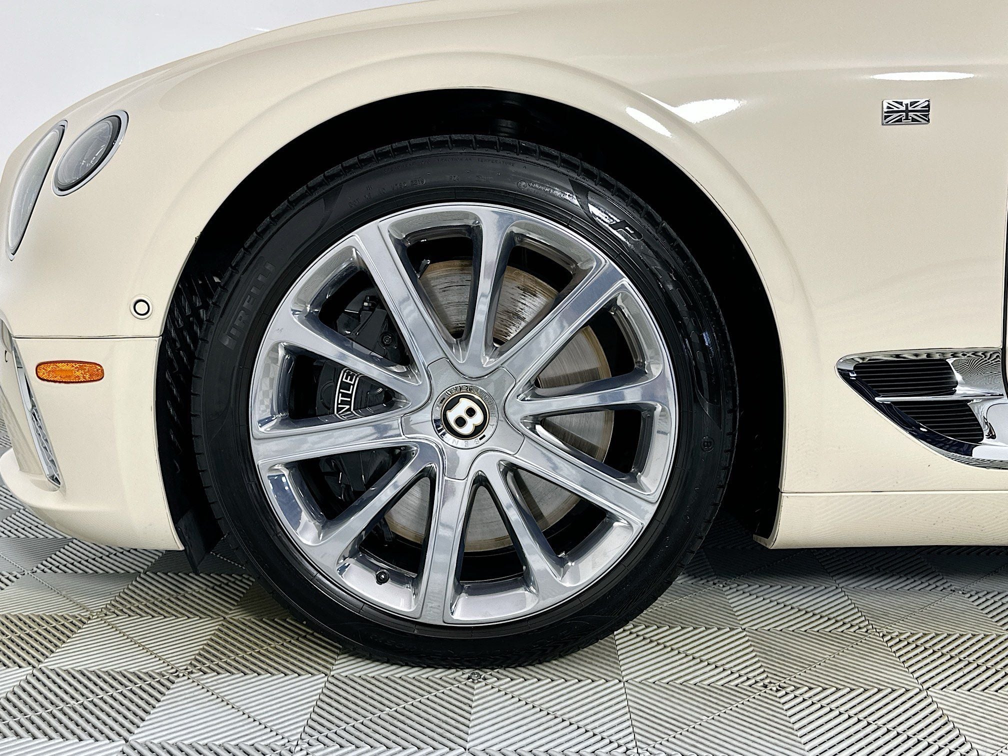 2020 Bentley Continental GTC V8