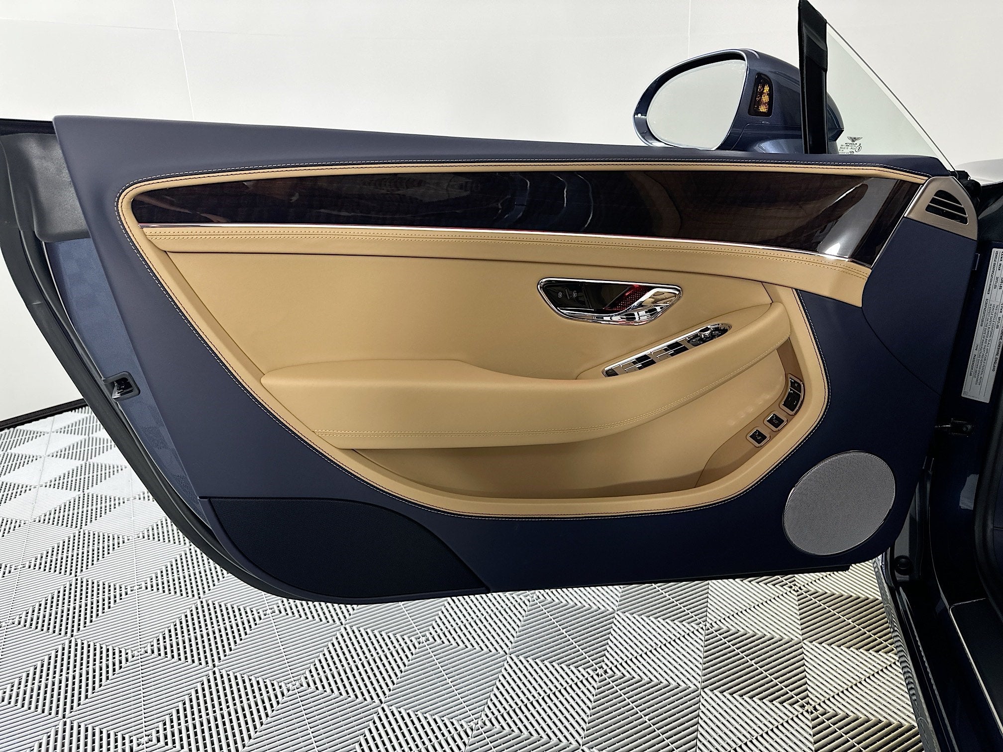 2026 Bentley Continental GTC Base