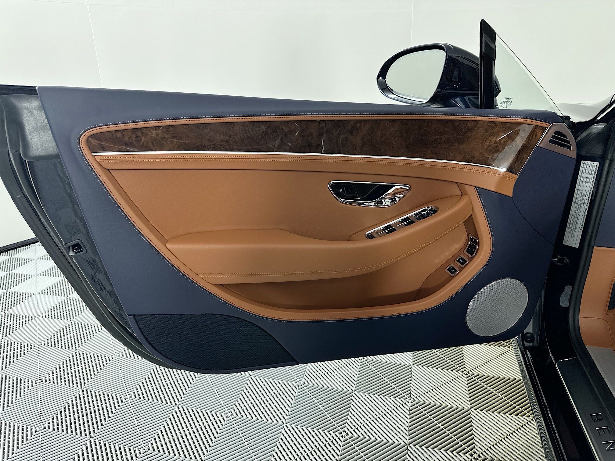 2026 Bentley Continental GTC Base