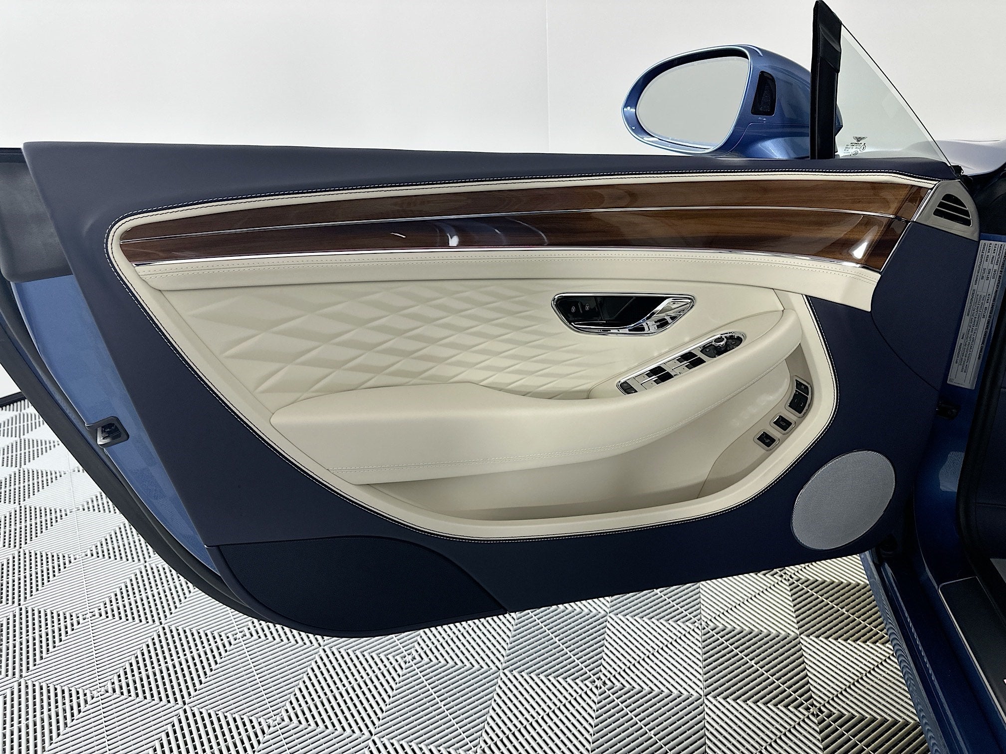 2026 Bentley Continental GTC Azure