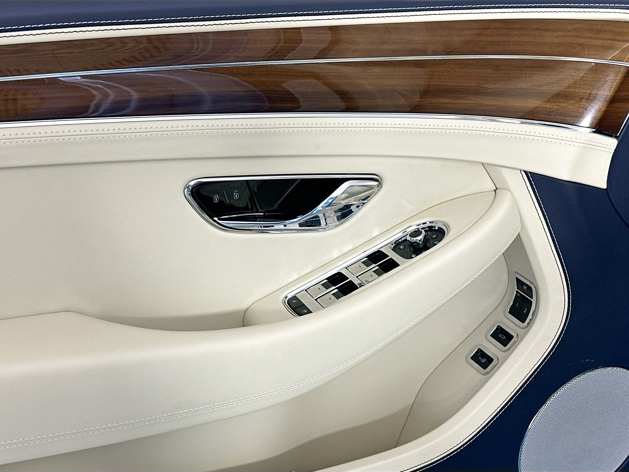 2026 Bentley Continental GTC Base