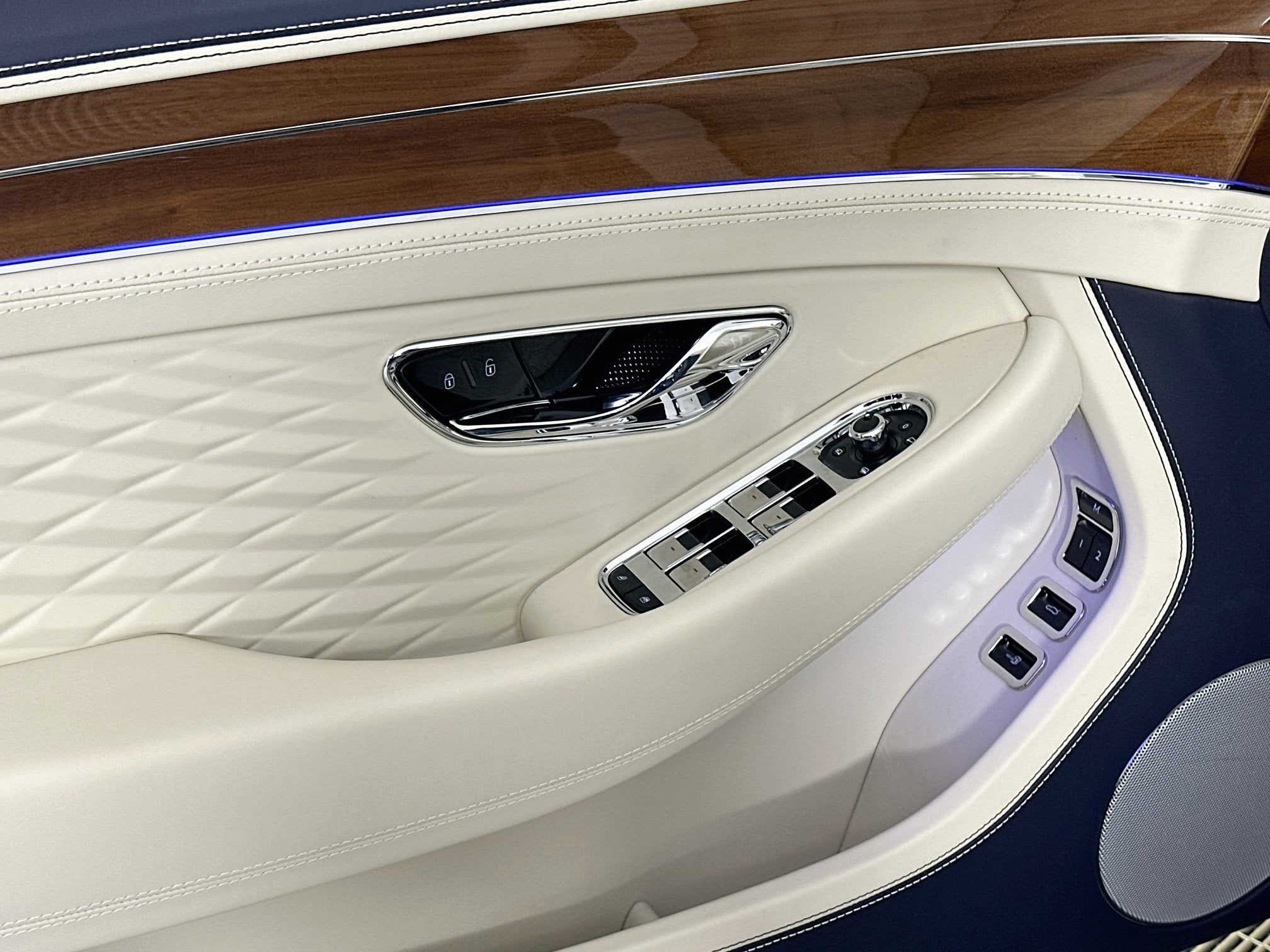 2027 Bentley Continental GTC Azure