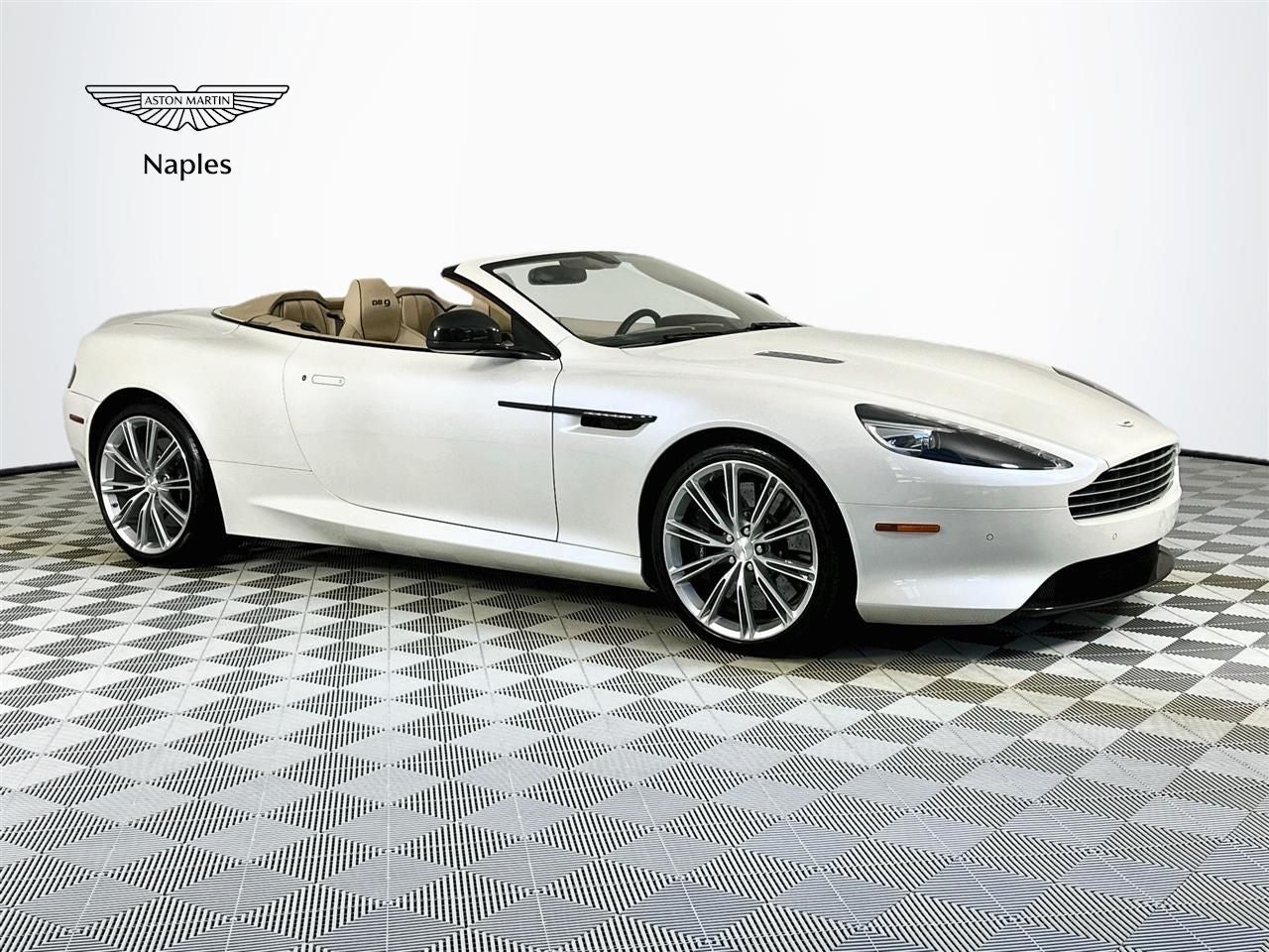 2015 Aston Martin DB9 Volante