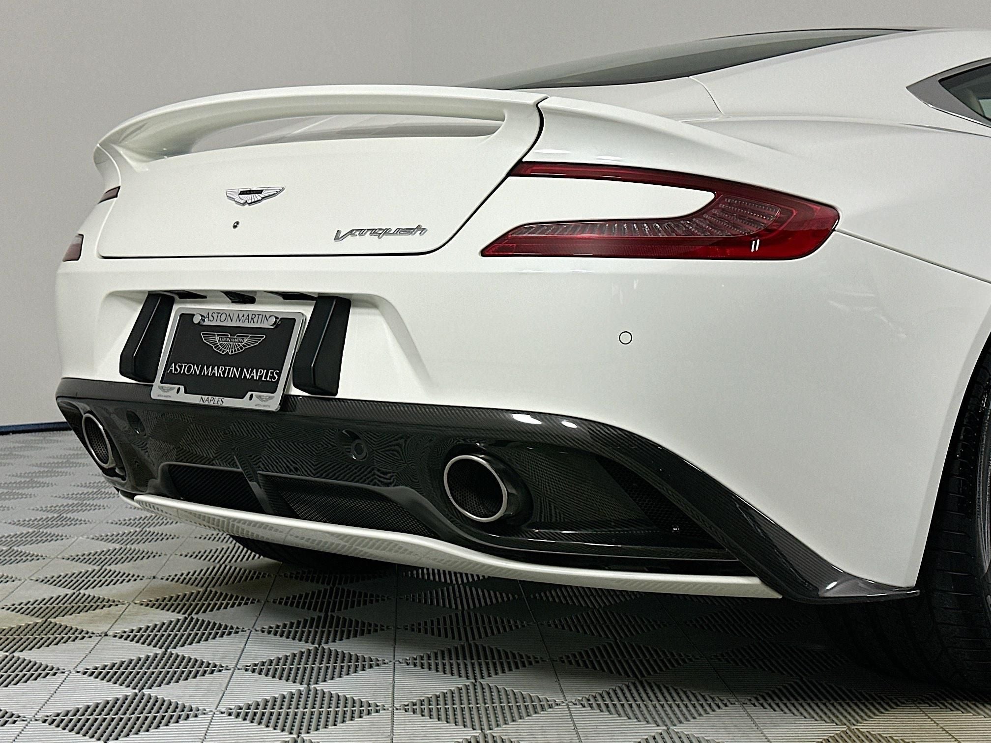 2017 Aston Martin Vanquish Base