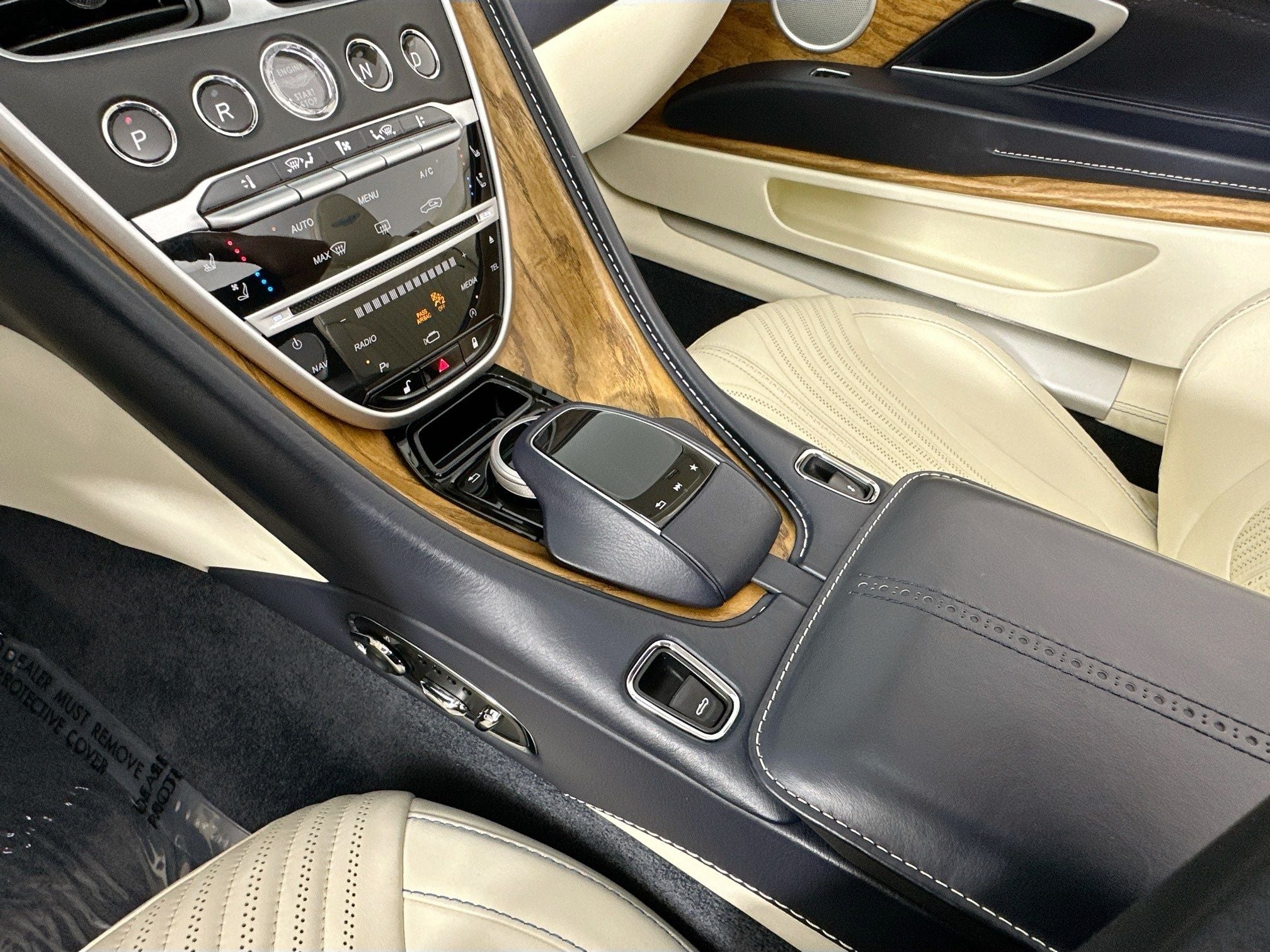 2019 Aston Martin DB11 Volante