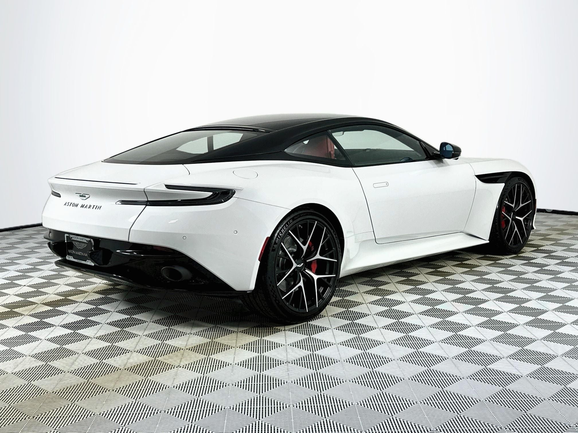 2024 Aston Martin DB12 Base