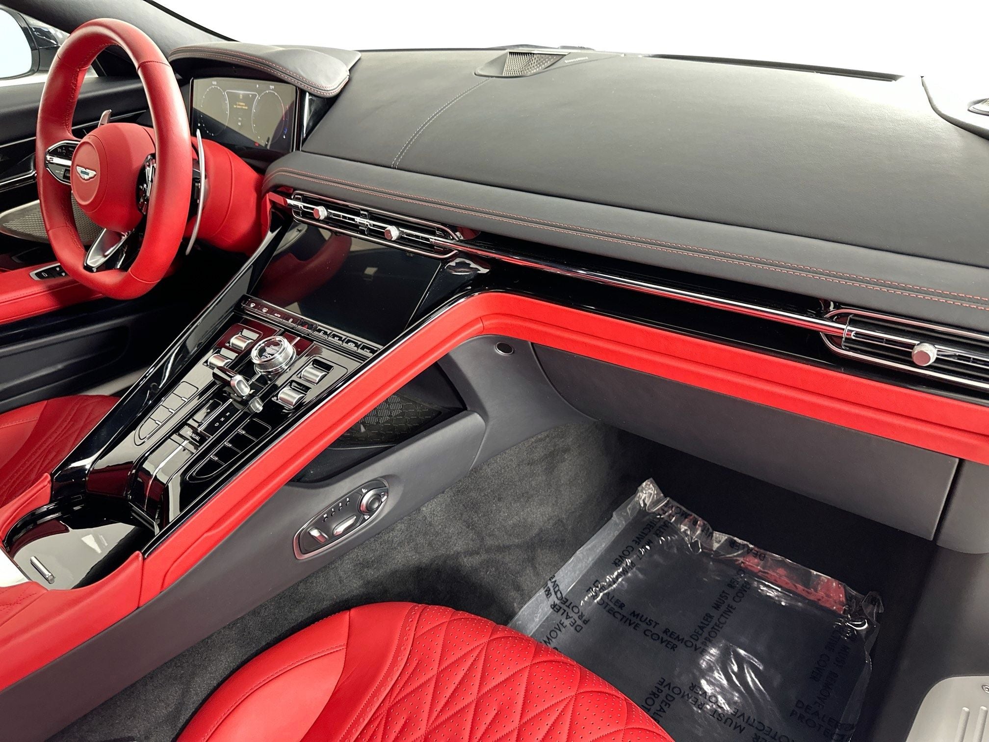 2024 Aston Martin DB12 Base