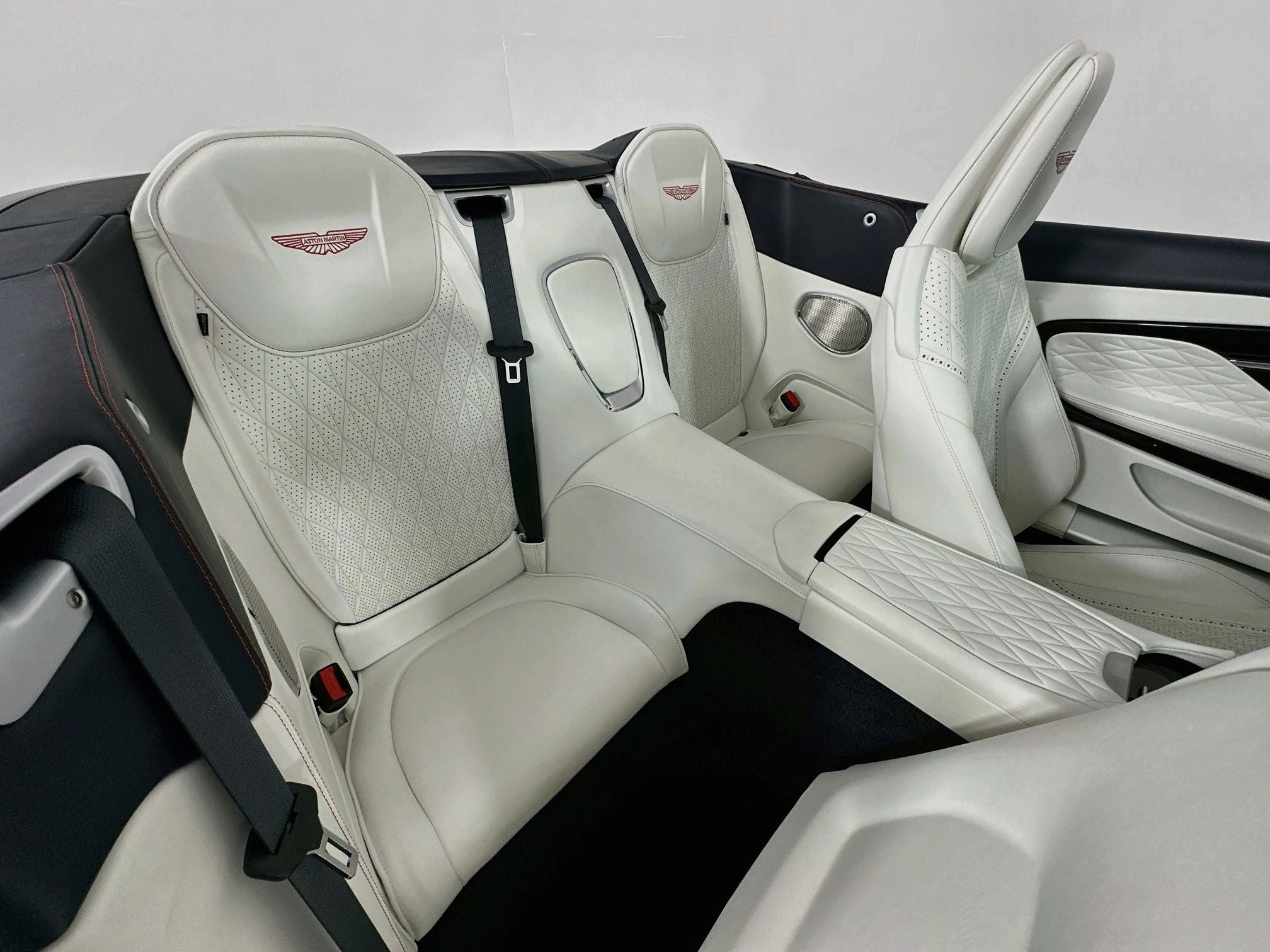2024 Aston Martin DB12 Volante