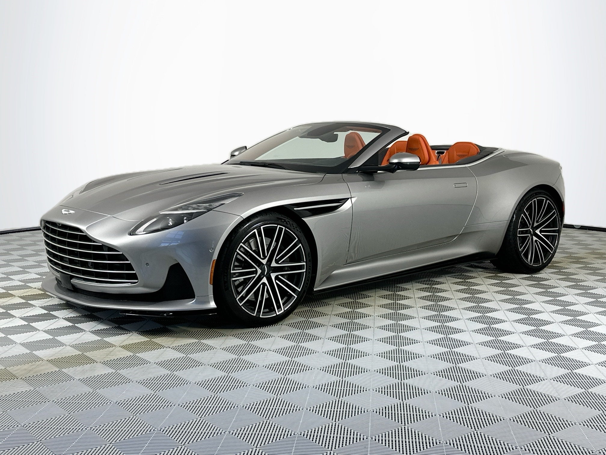 2024 Aston Martin DB12 Volante