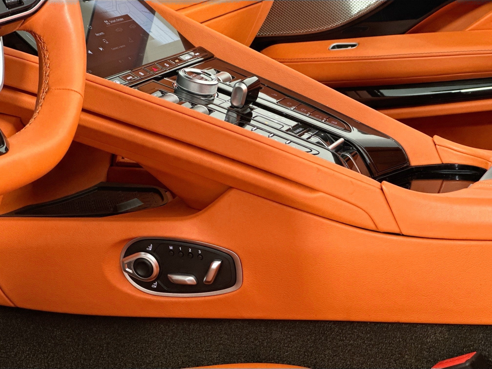 2024 Aston Martin DB12 Volante