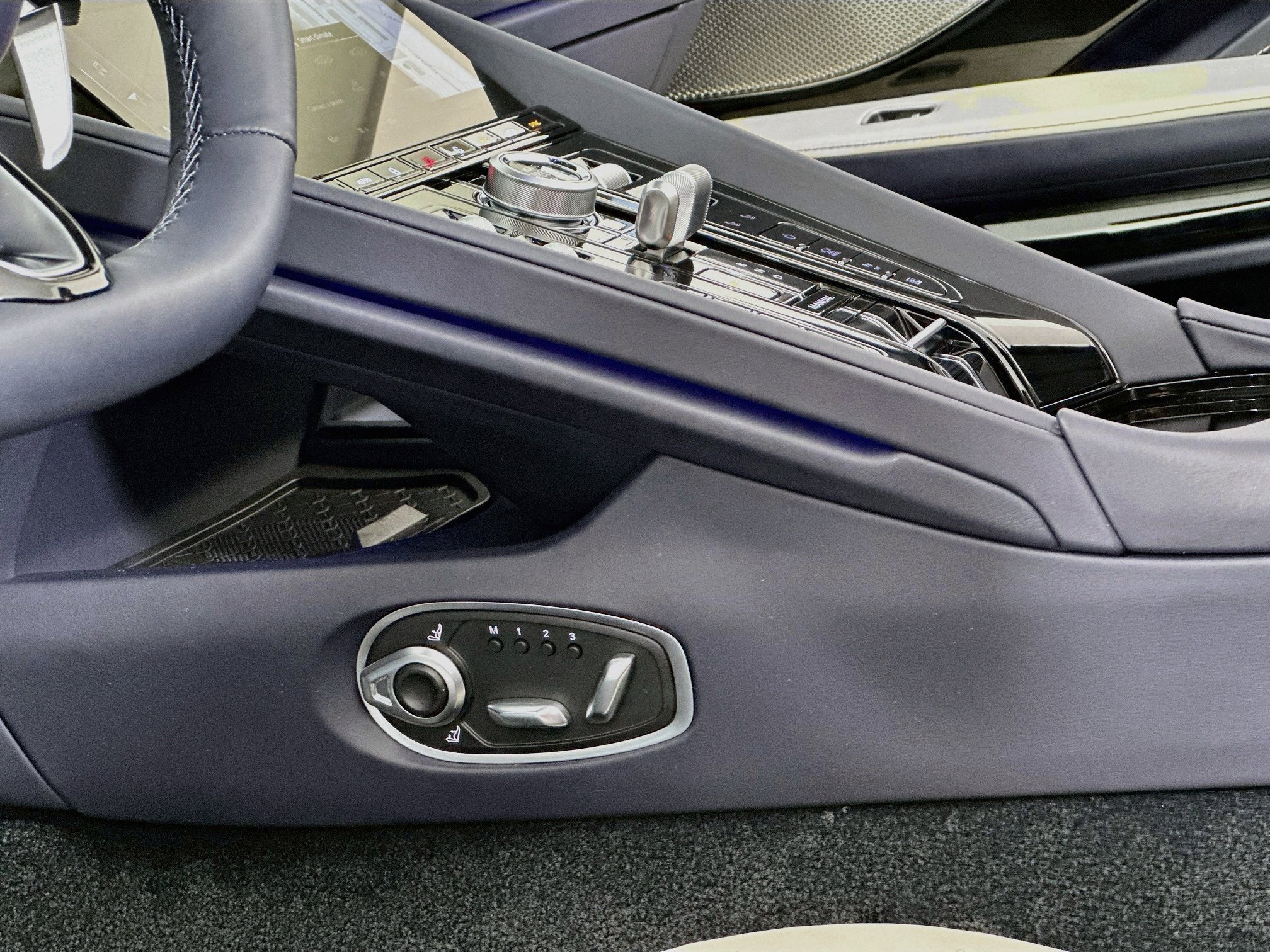 2026 Aston Martin DB12 S Volante