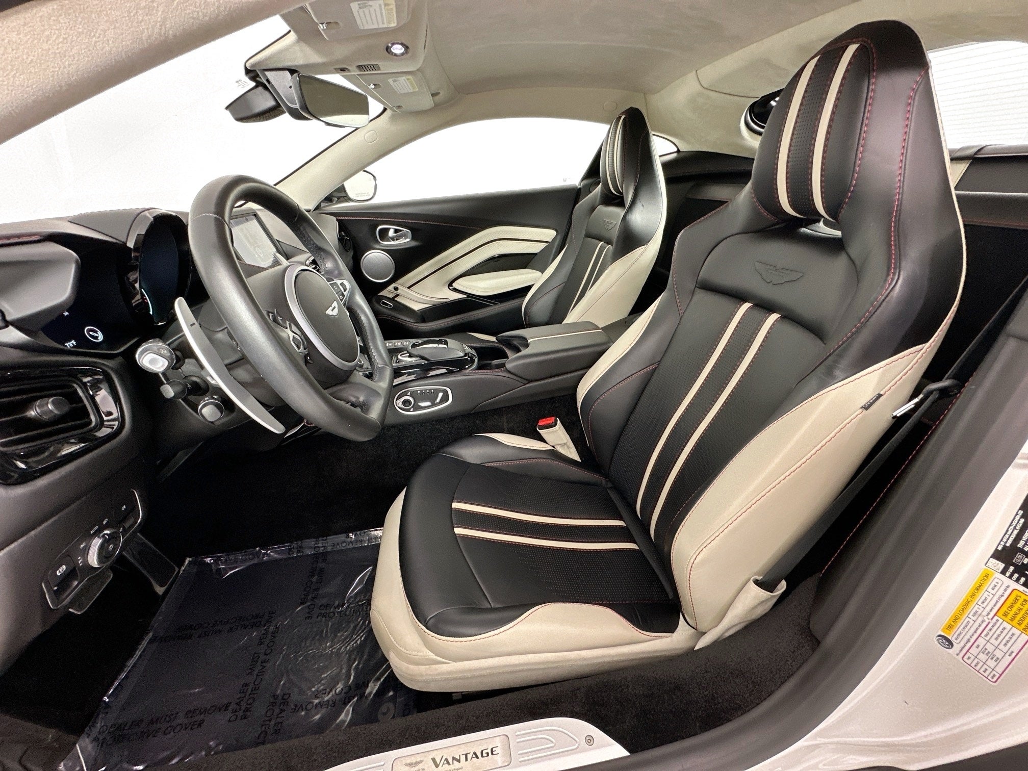 2021 Aston Martin Vantage Base