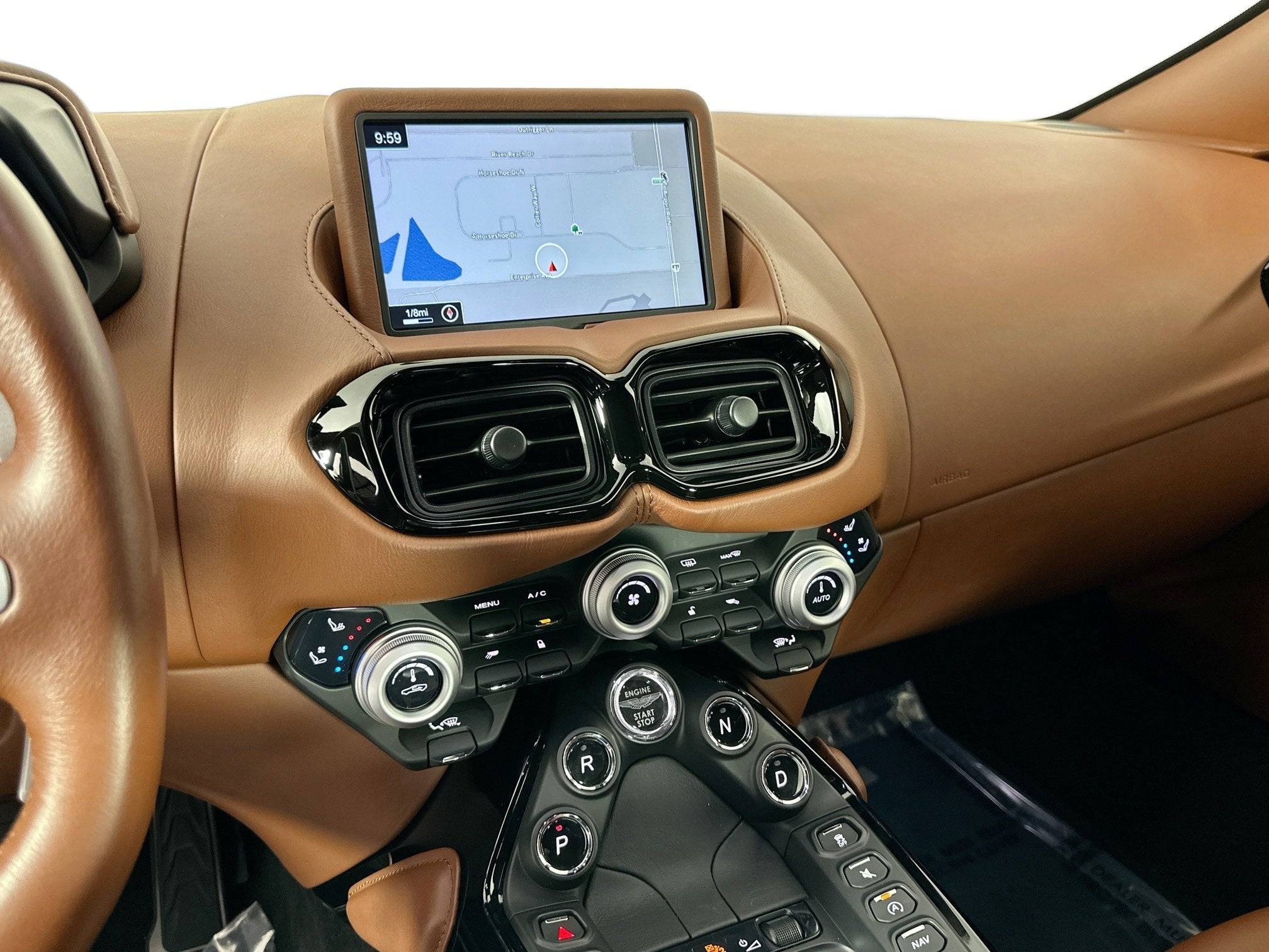 2020 Aston Martin Vantage Base