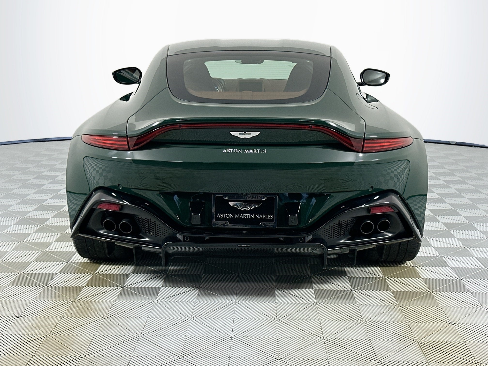 2020 Aston Martin Vantage Base