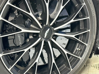 2023 Aston Martin Vantage Base