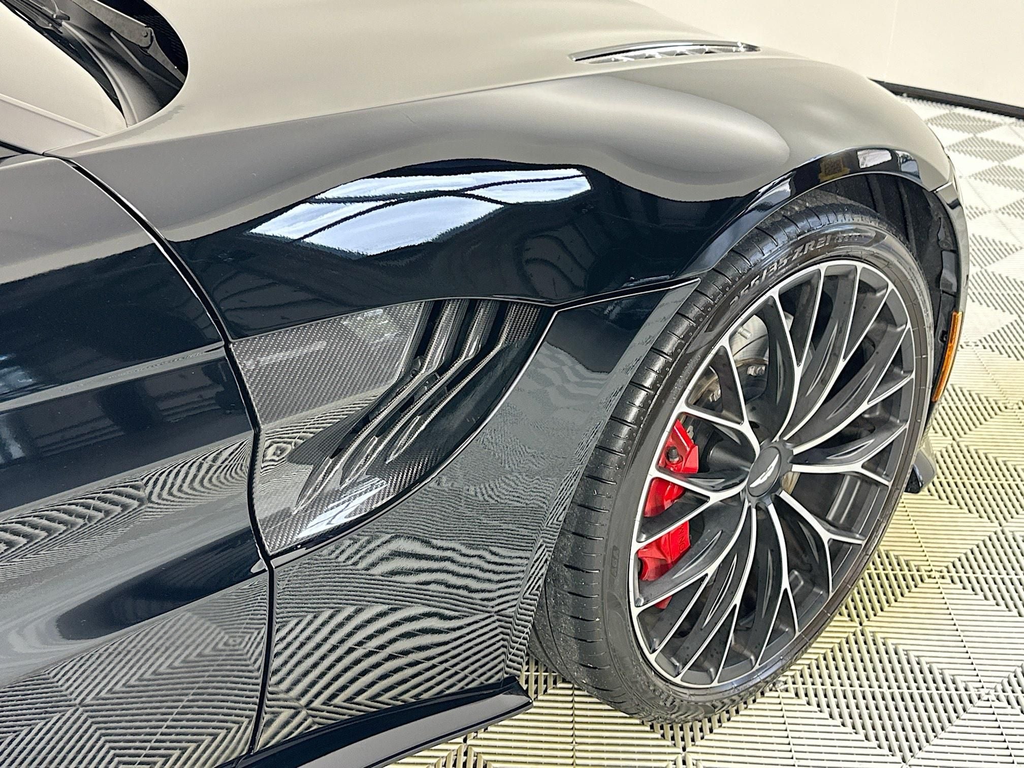 2023 Aston Martin Vantage Roadster