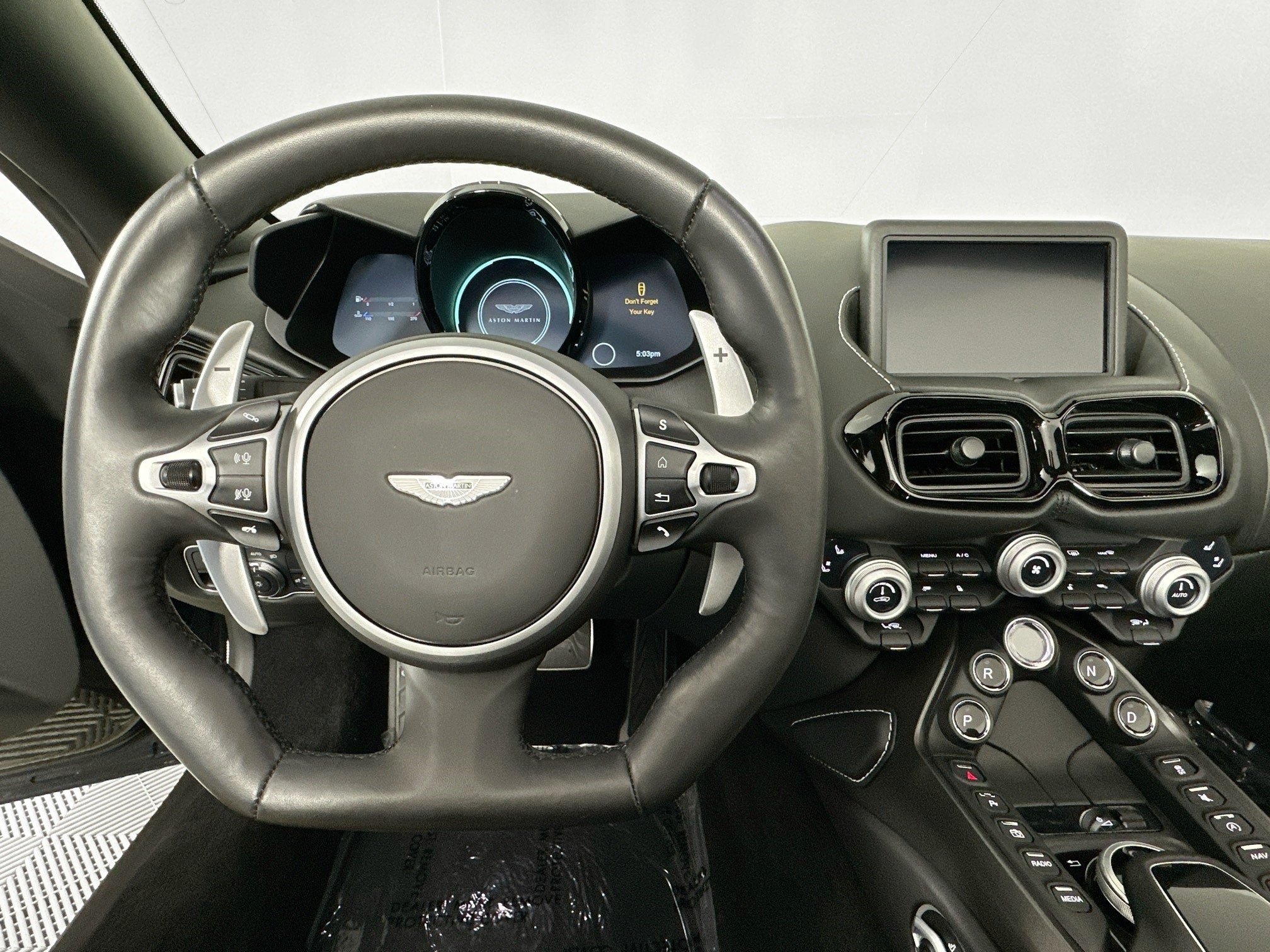 2021 Aston Martin Vantage Roadster