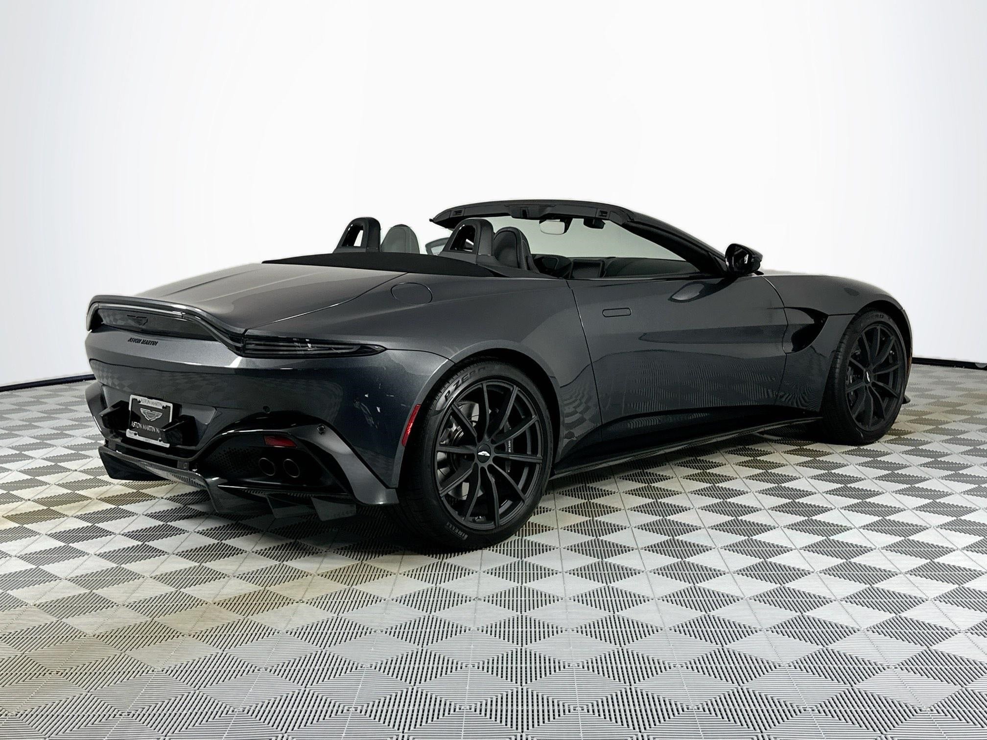 2021 Aston Martin Vantage Roadster