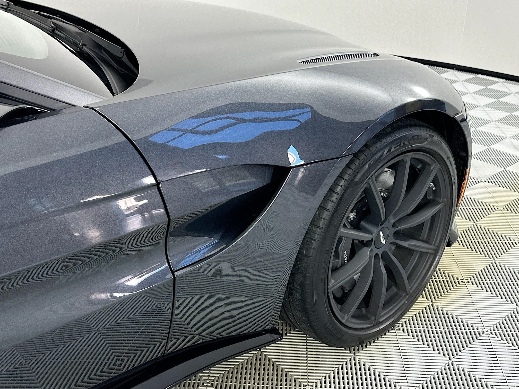 2021 Aston Martin Vantage Roadster