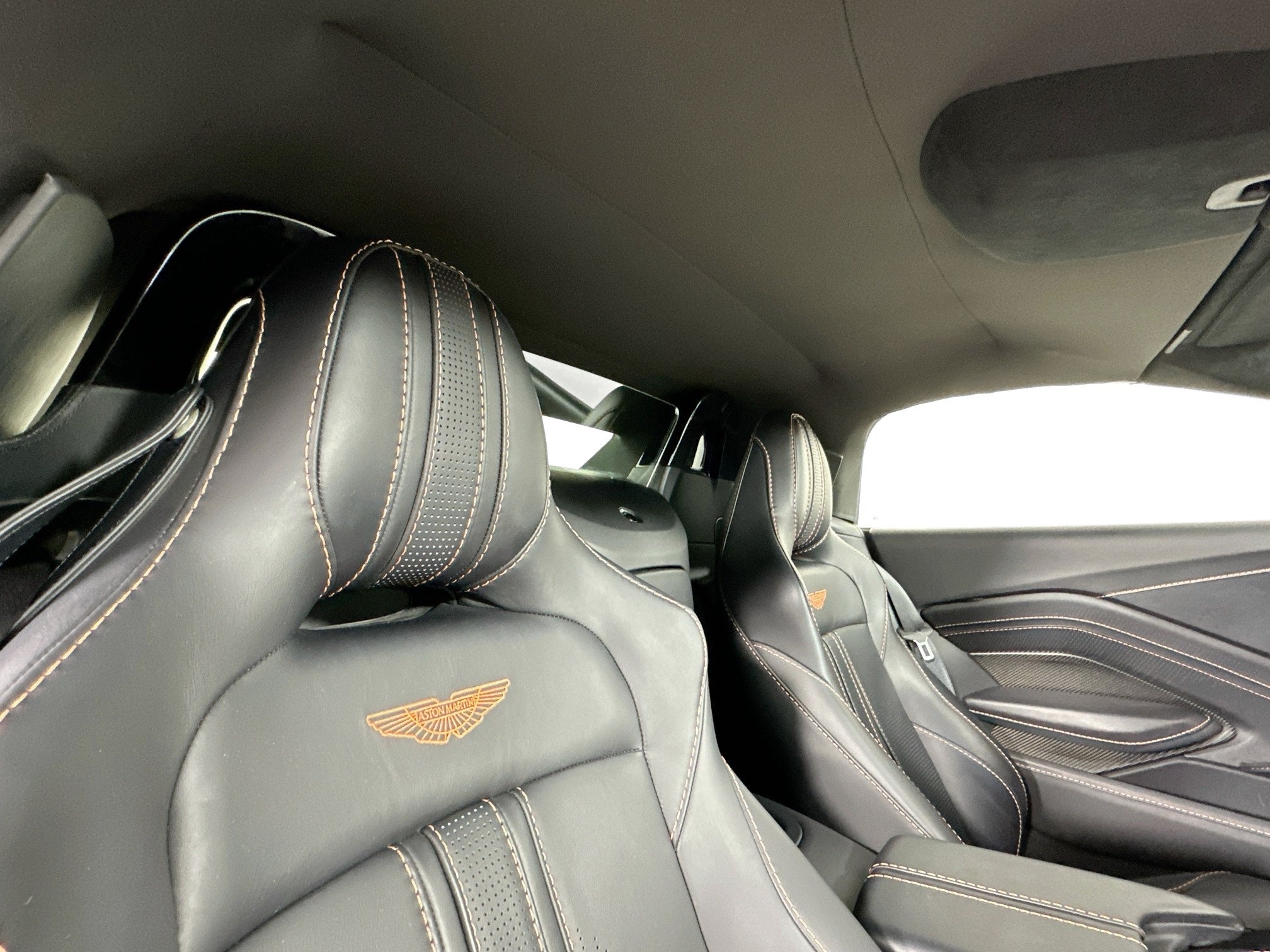 2023 Aston Martin Vantage Roadster