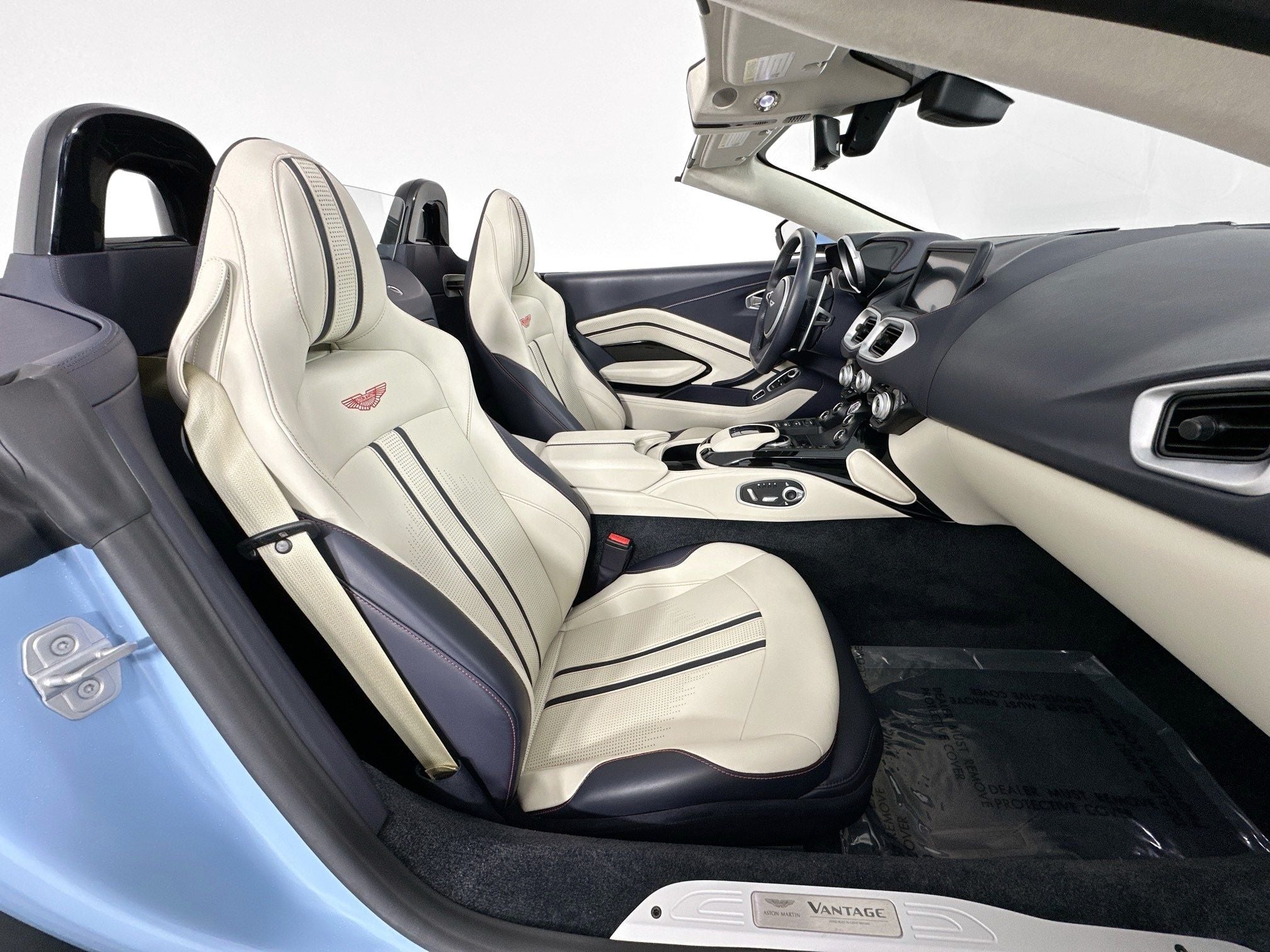 2023 Aston Martin Vantage Roadster
