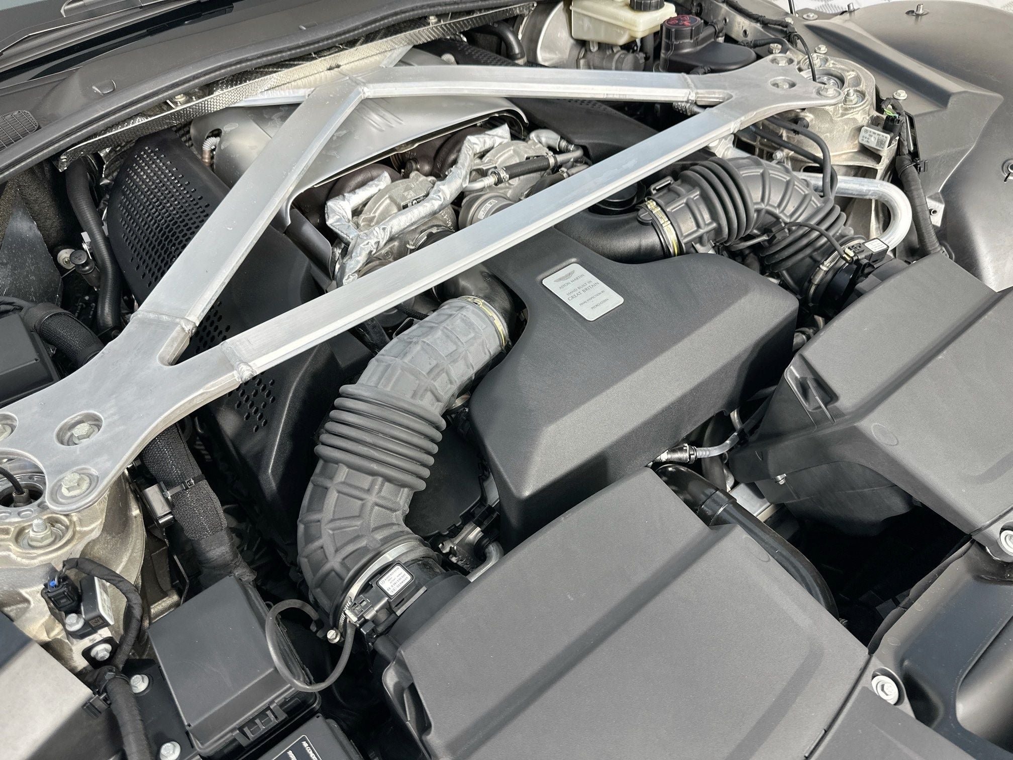 2023 Aston Martin Vantage Roadster