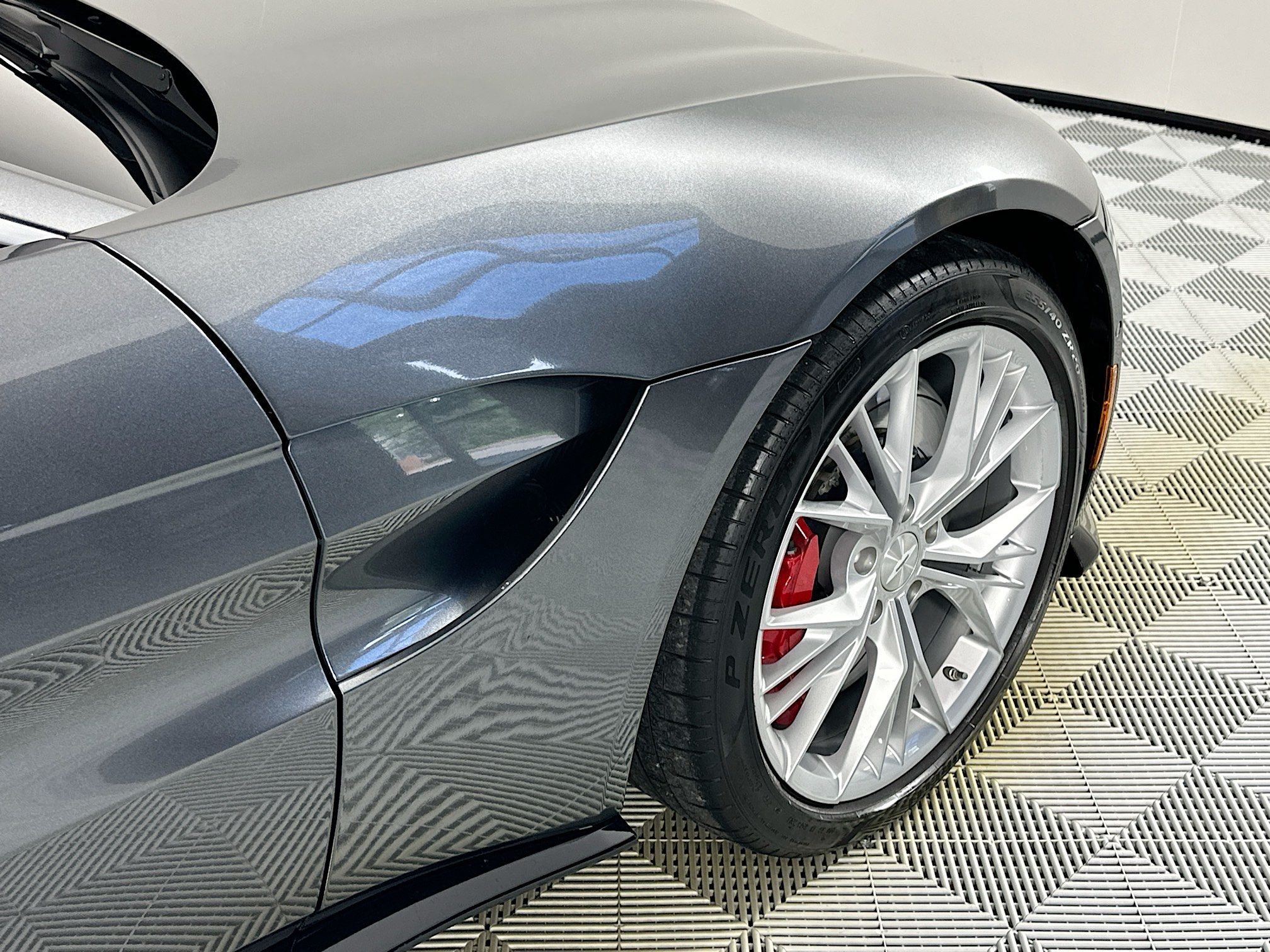 2022 Aston Martin Vantage Roadster