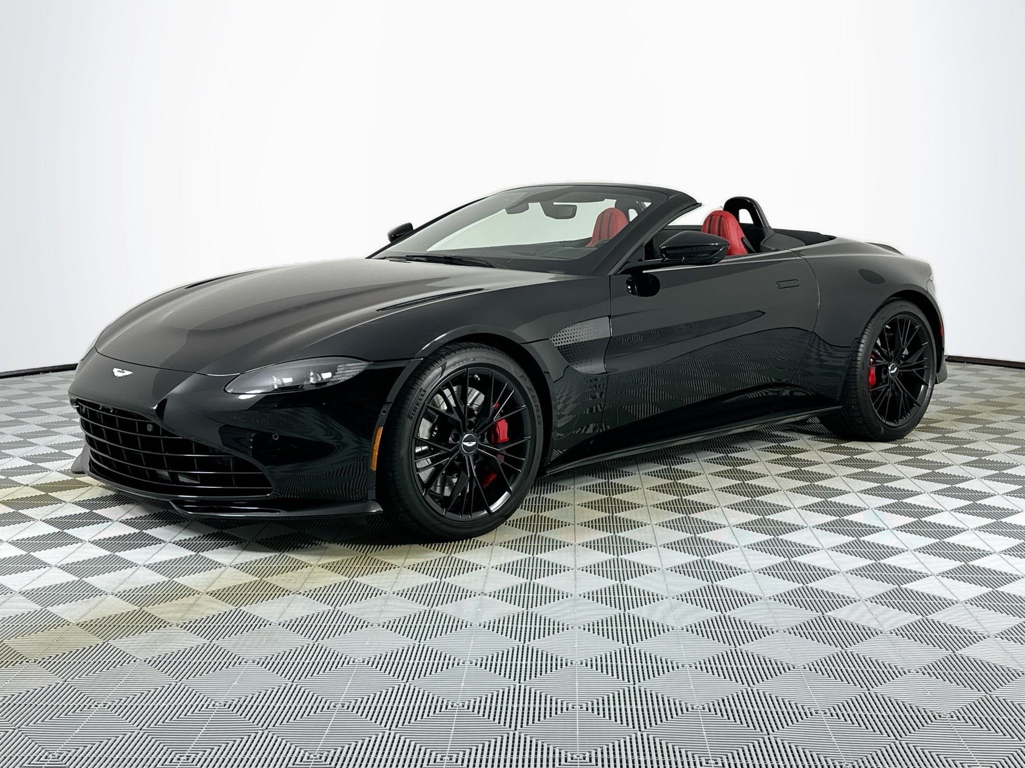 2021 Aston Martin Vantage Roadster