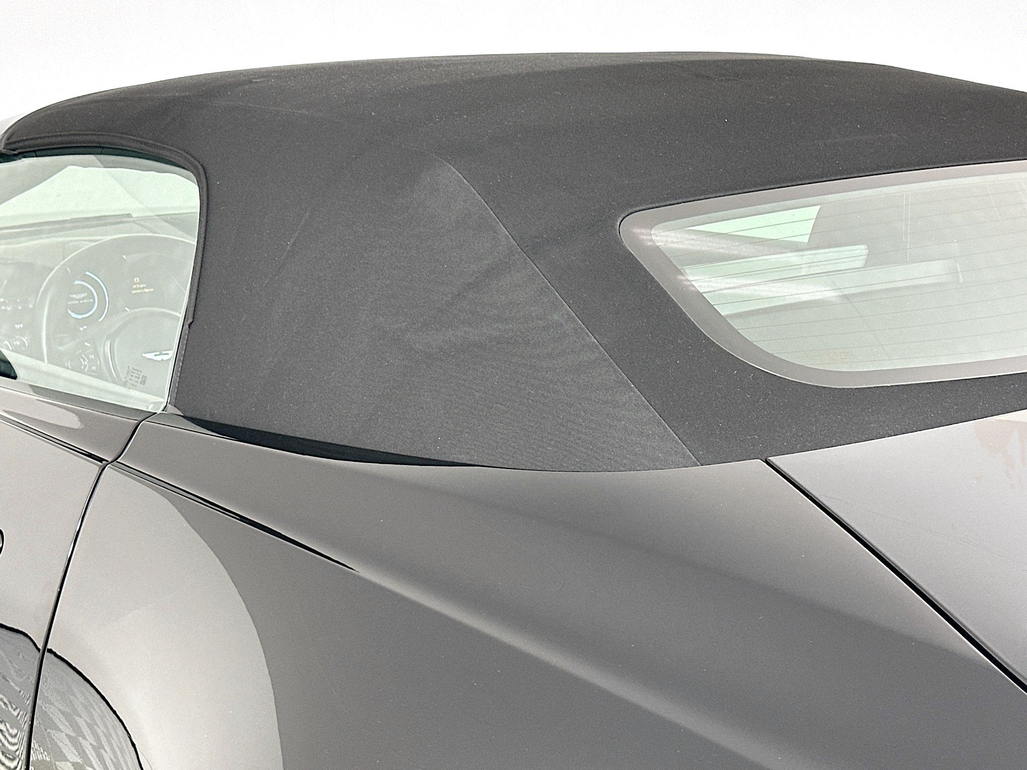 2021 Aston Martin Vantage Roadster