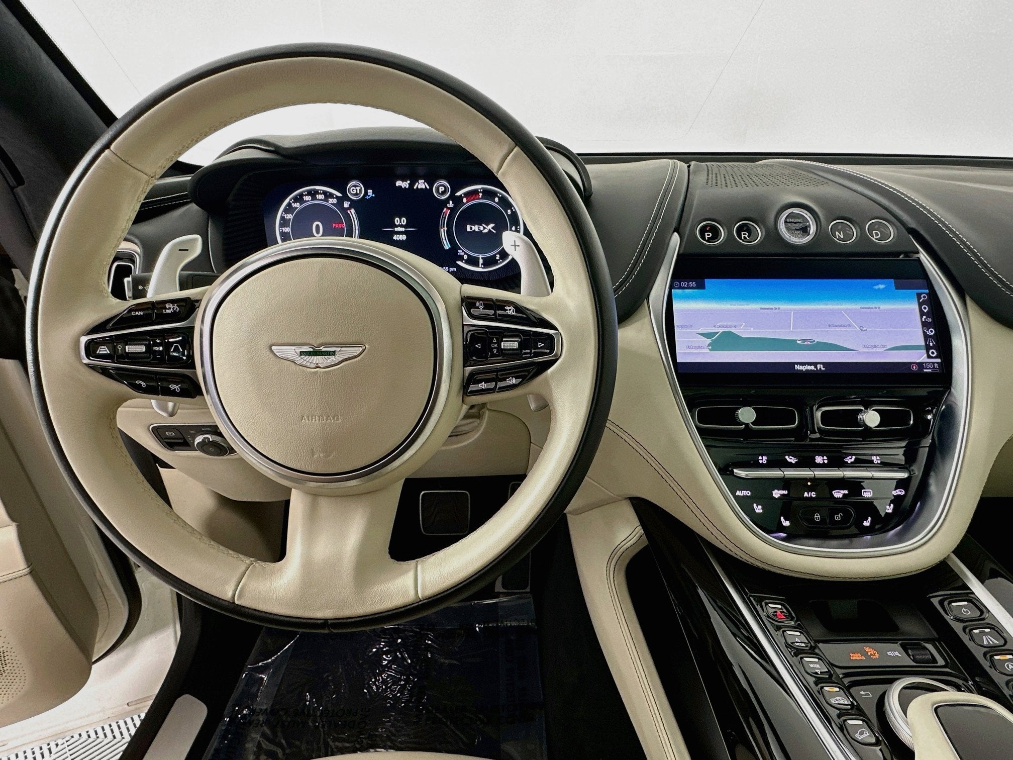 2021 Aston Martin DBX Base