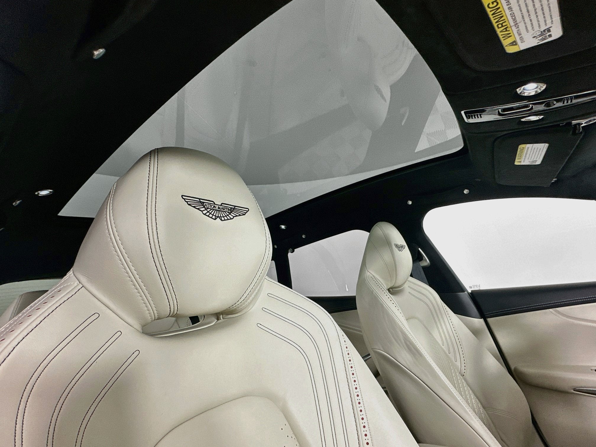 2021 Aston Martin DBX Base