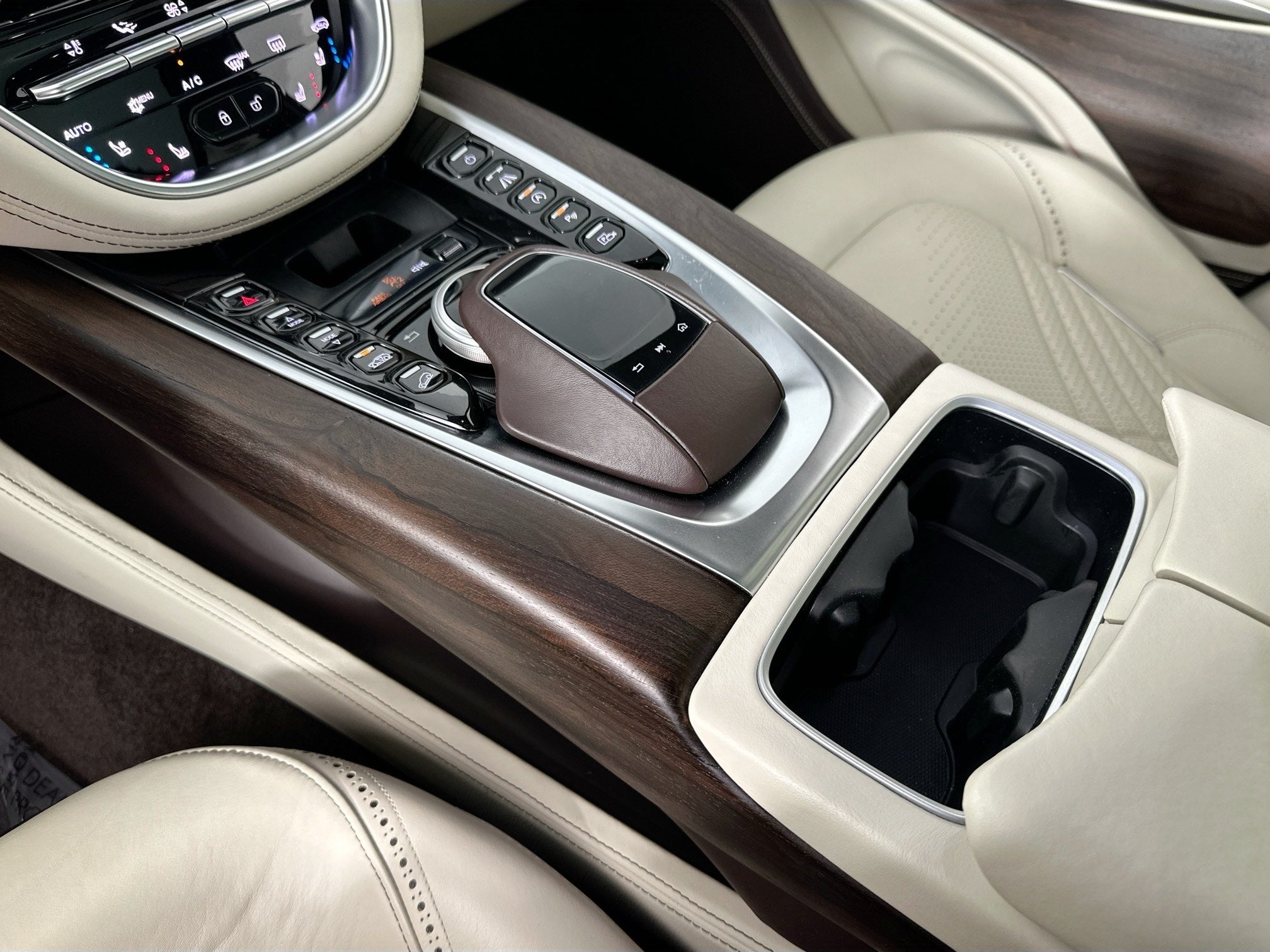 2021 Aston Martin DBX Base