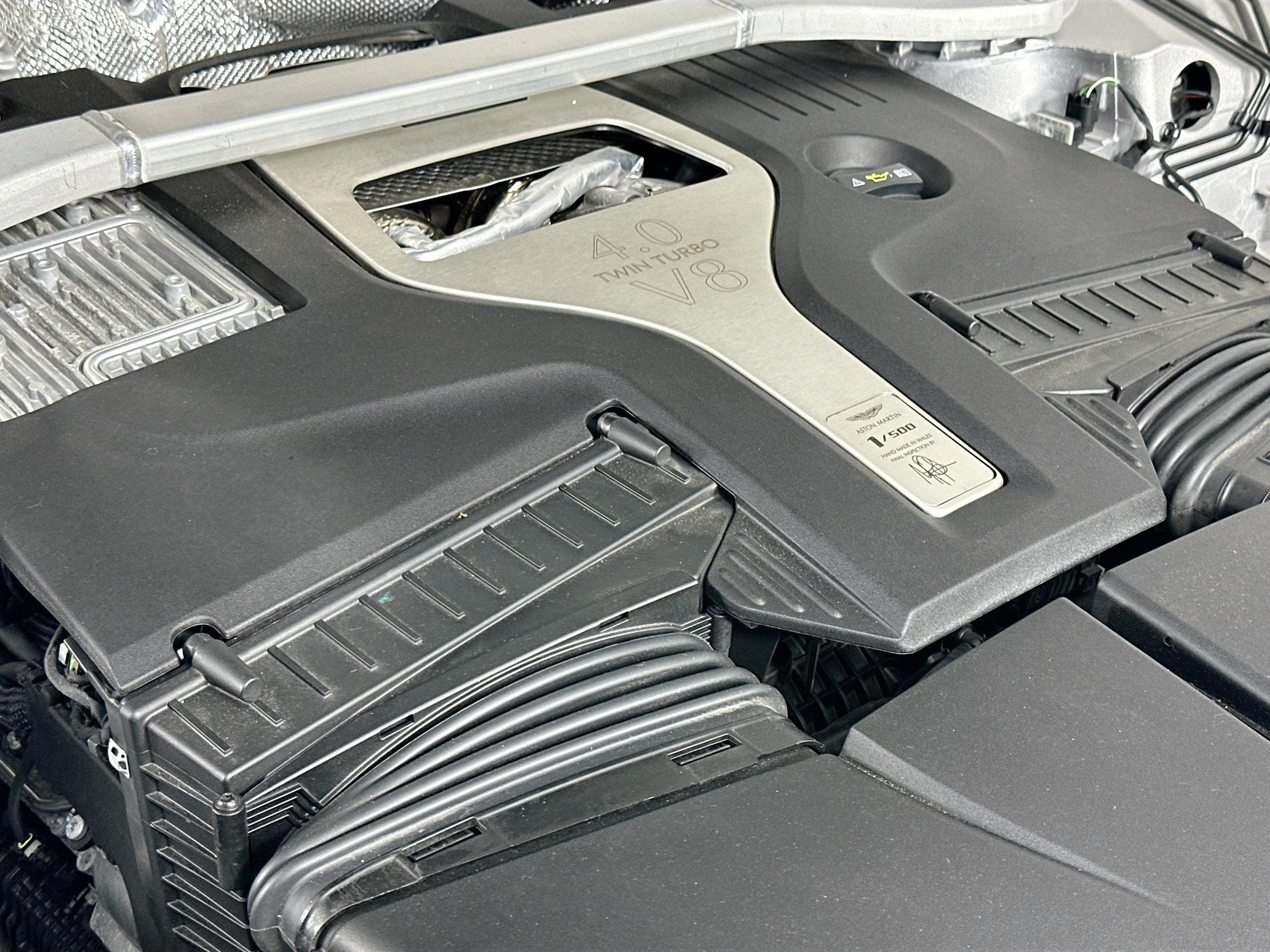 2021 Aston Martin DBX Base