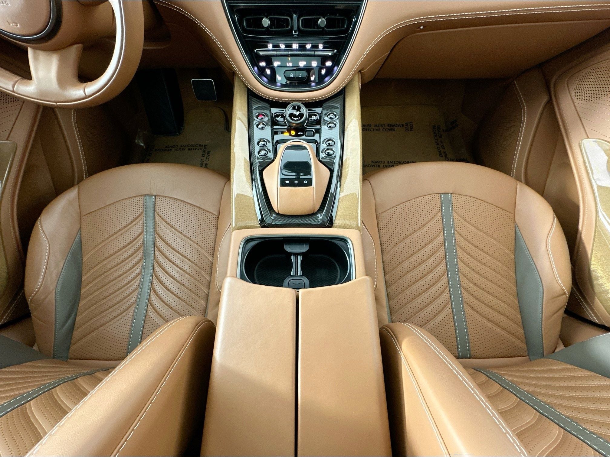 2023 Aston Martin DBX 707