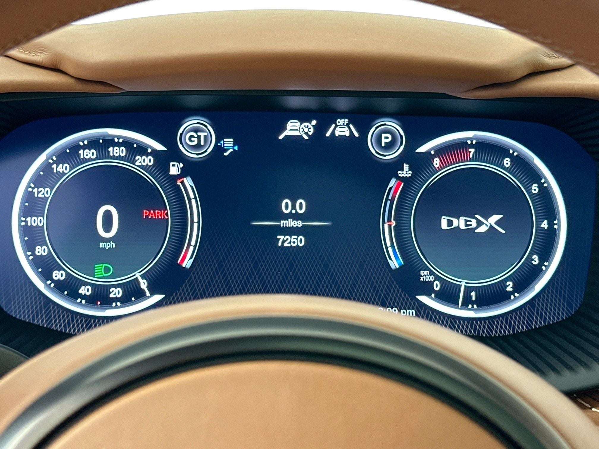 2023 Aston Martin DBX 707