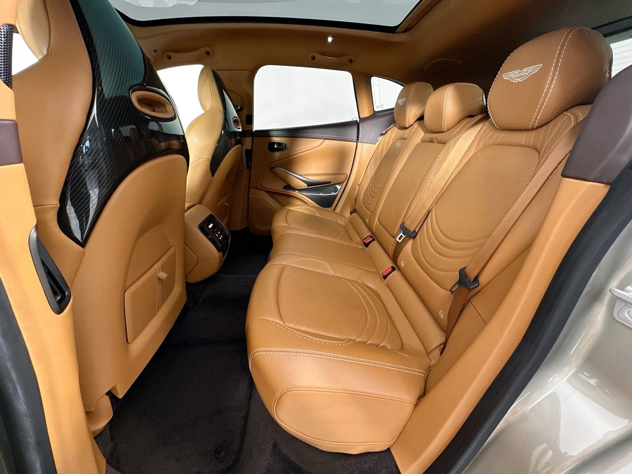 2023 Aston Martin DBX 707