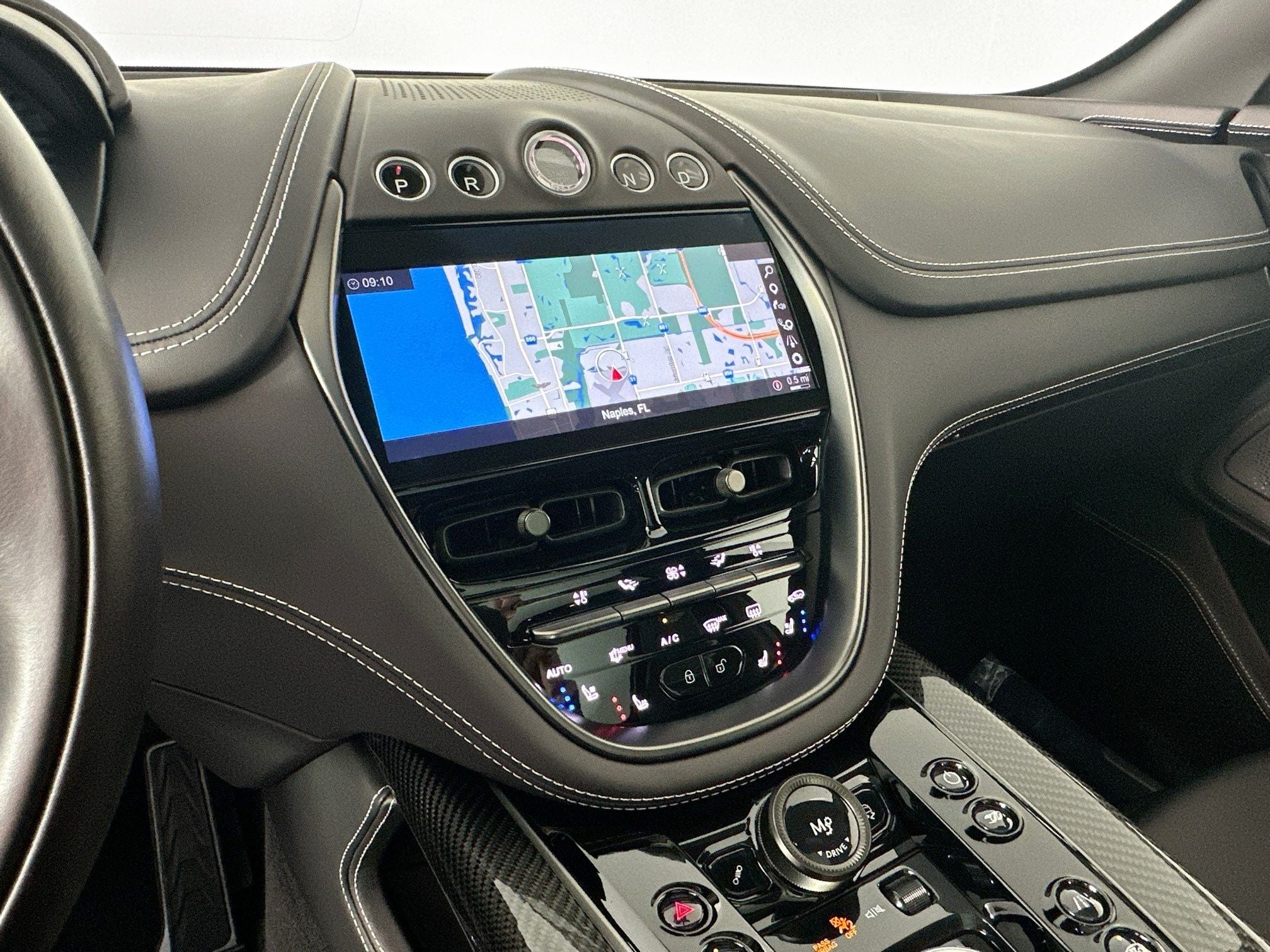 2024 Aston Martin DBX 707